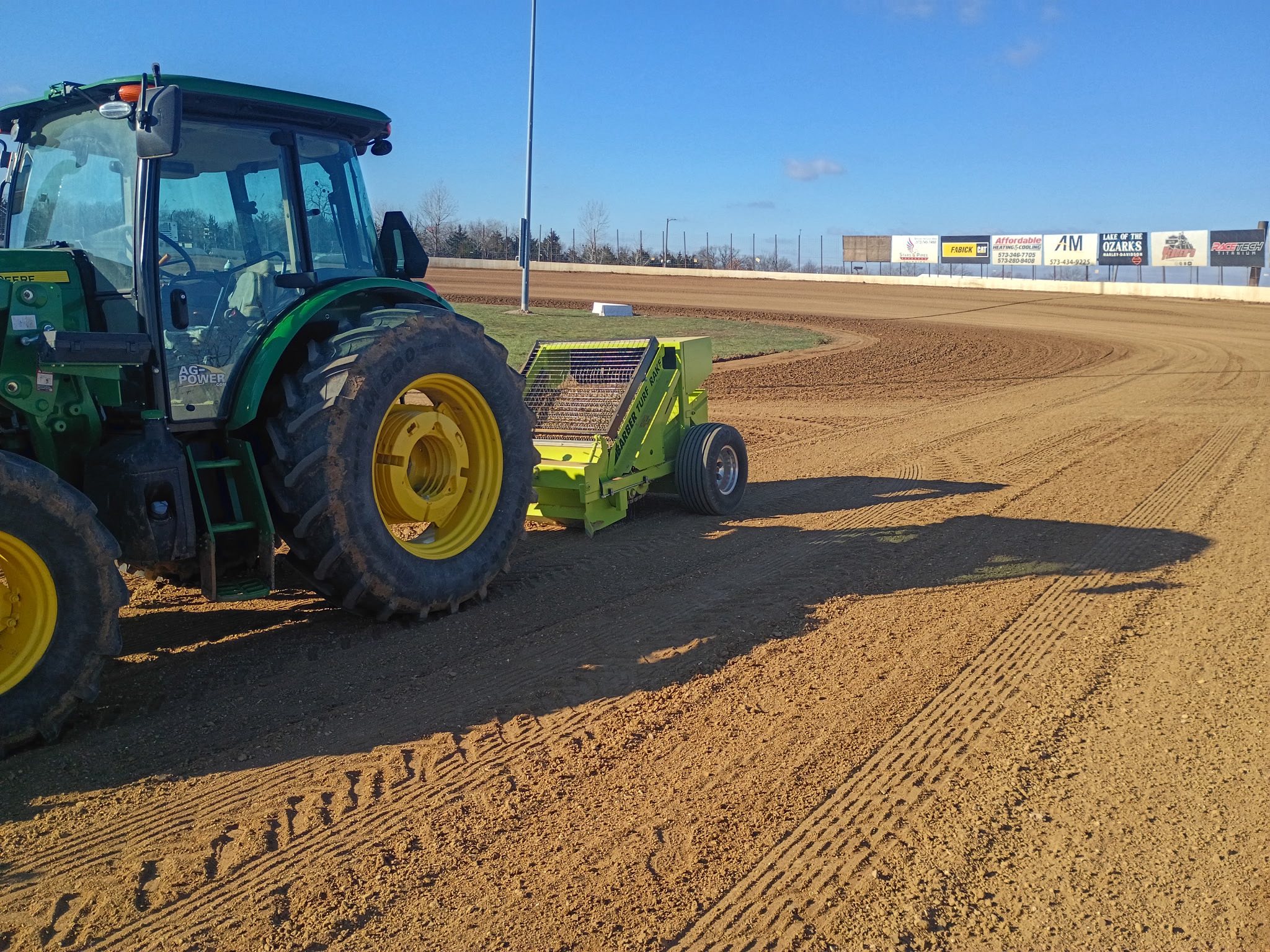 Lake Ozark Speedway - We are racing!!! Weather is looking promising ...