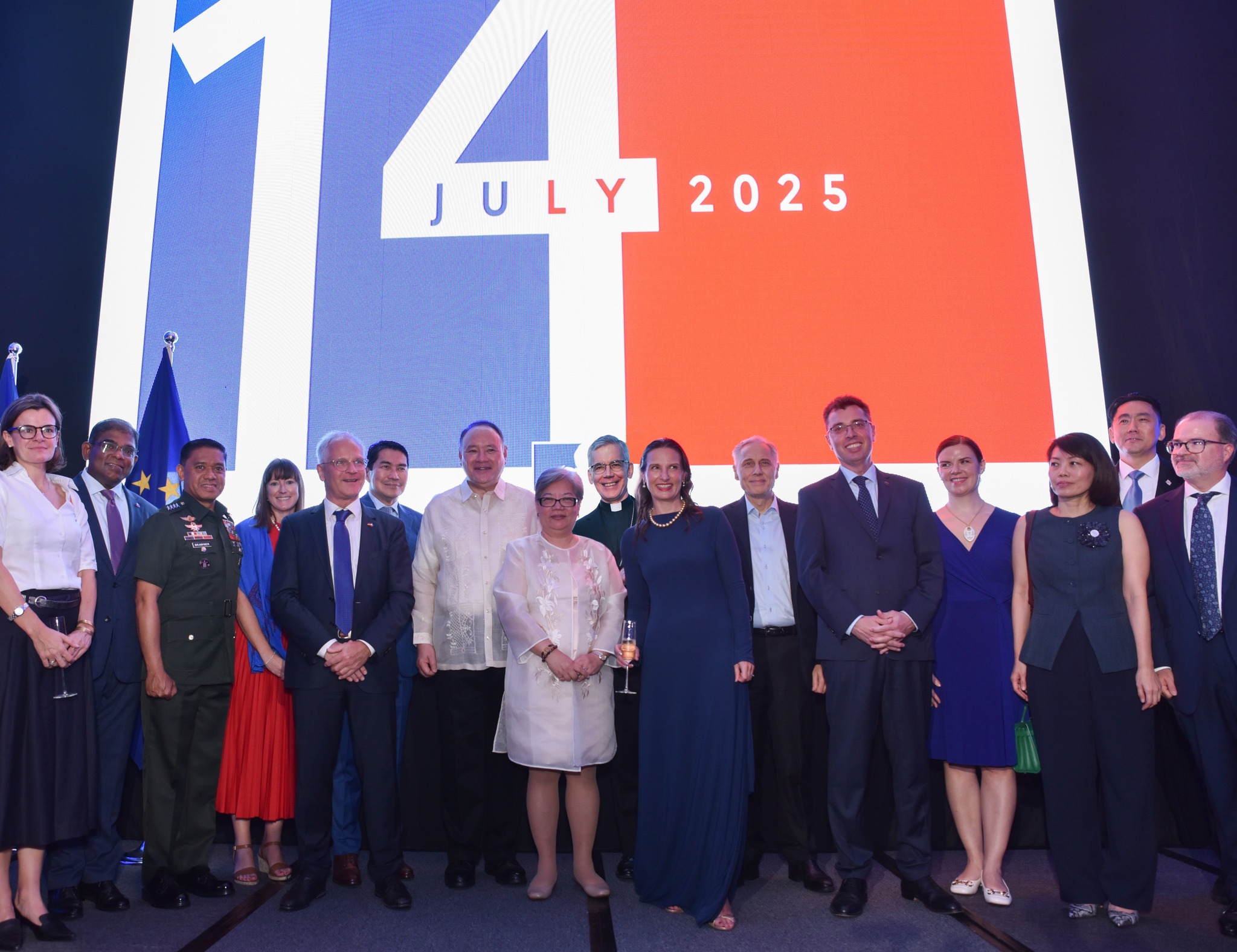 Embas... - Embassy of France to the Philippines and Micronesia