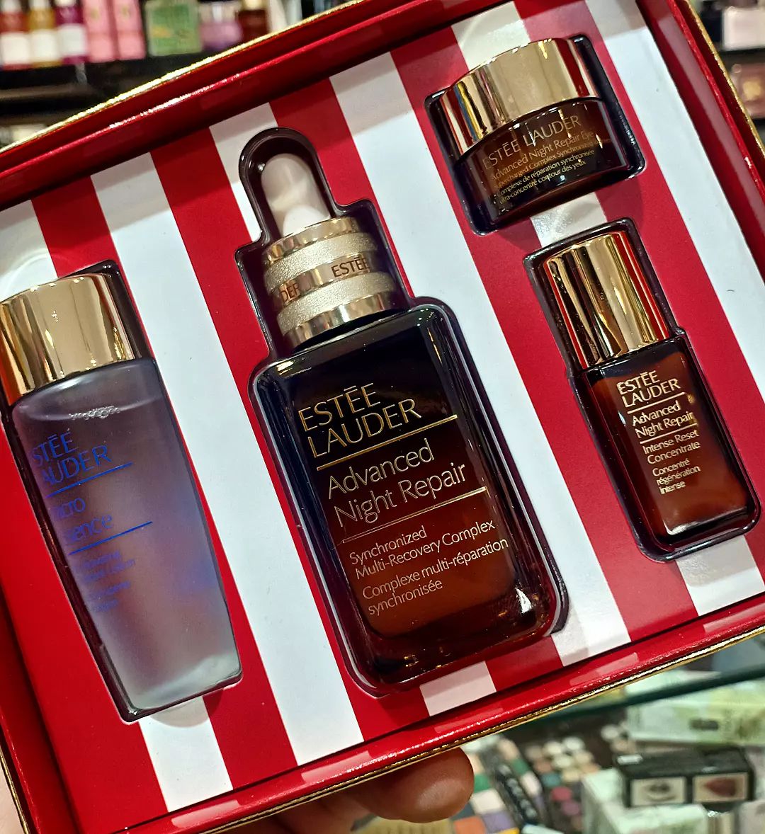 Coffret Soins Visage Estée Lauder - Produits Anti-âge, Hydratants, Contre Les Rides, Neuf Dans Son Emballage