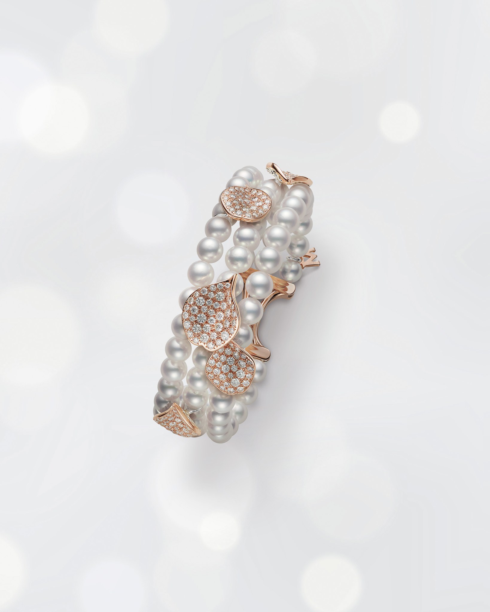 MIKIMOTO - MIKIMOTO added a new photo.