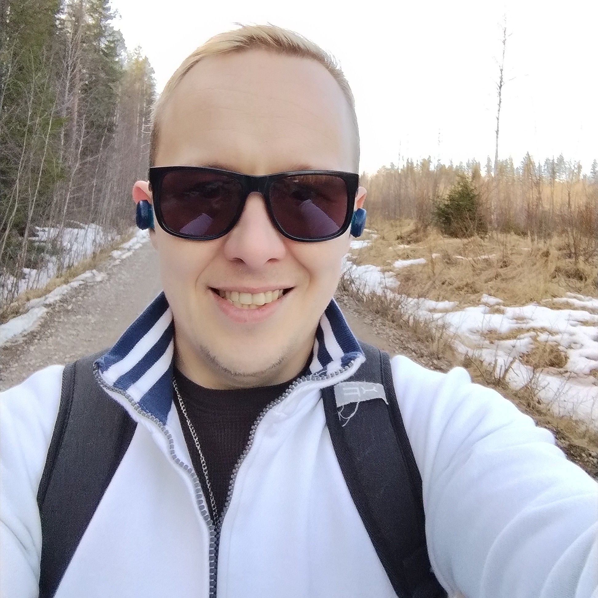Raimo Vakkuri - 80 tuli täyteen ja Te ystävät halusitte... | Facebook
