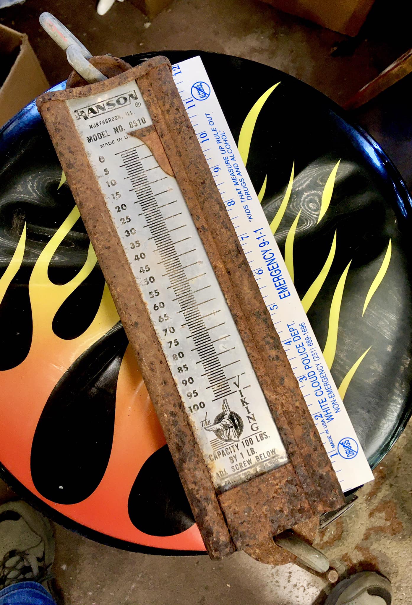 Vintage Hanson hanging scale for plant basket