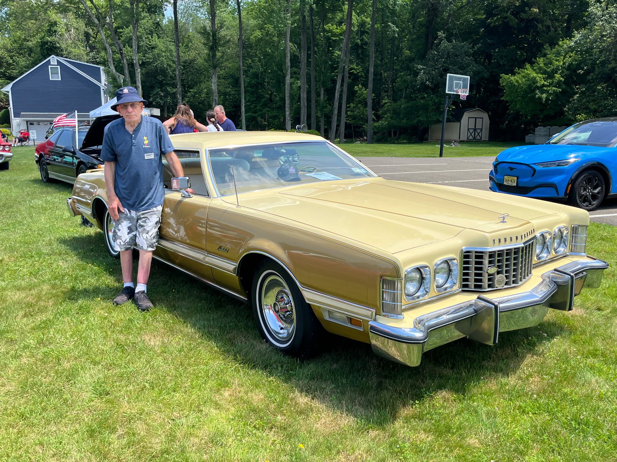 Long Island Thunderbirds