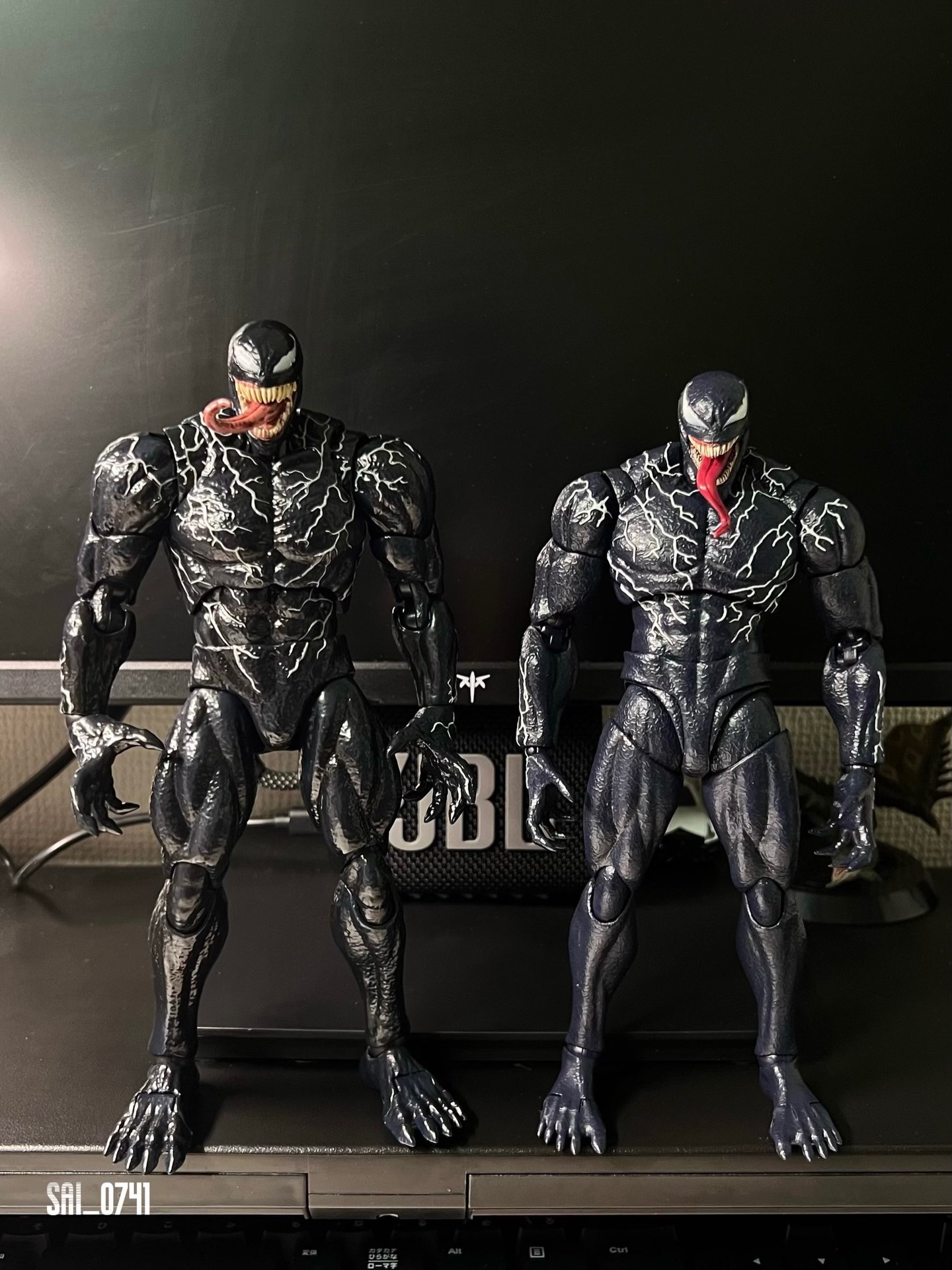 Closer look at MAFEX Venom (Venom: Let There Be Carnage) [credit x 