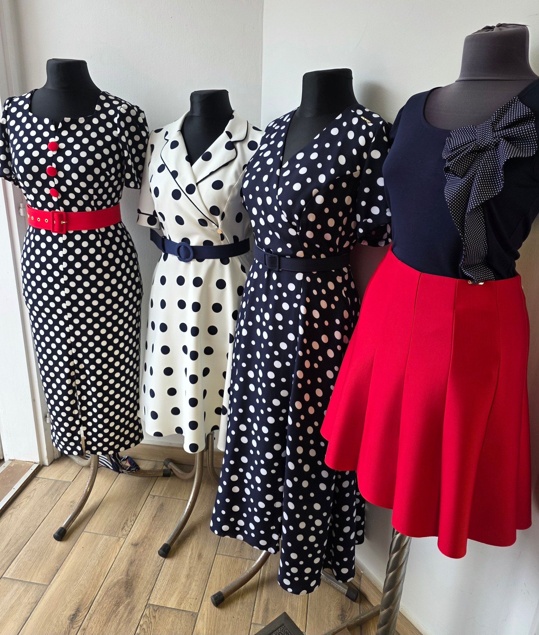 MÓDI DIVAT Női és Férfi divatáru,táska,cipő TARA - MYA Fashion ...