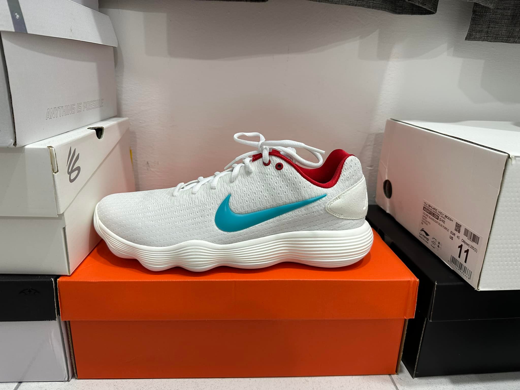 Nike P-6000 Total Orange & Black size US 9.5, UK 8.5, EUR 43, CM