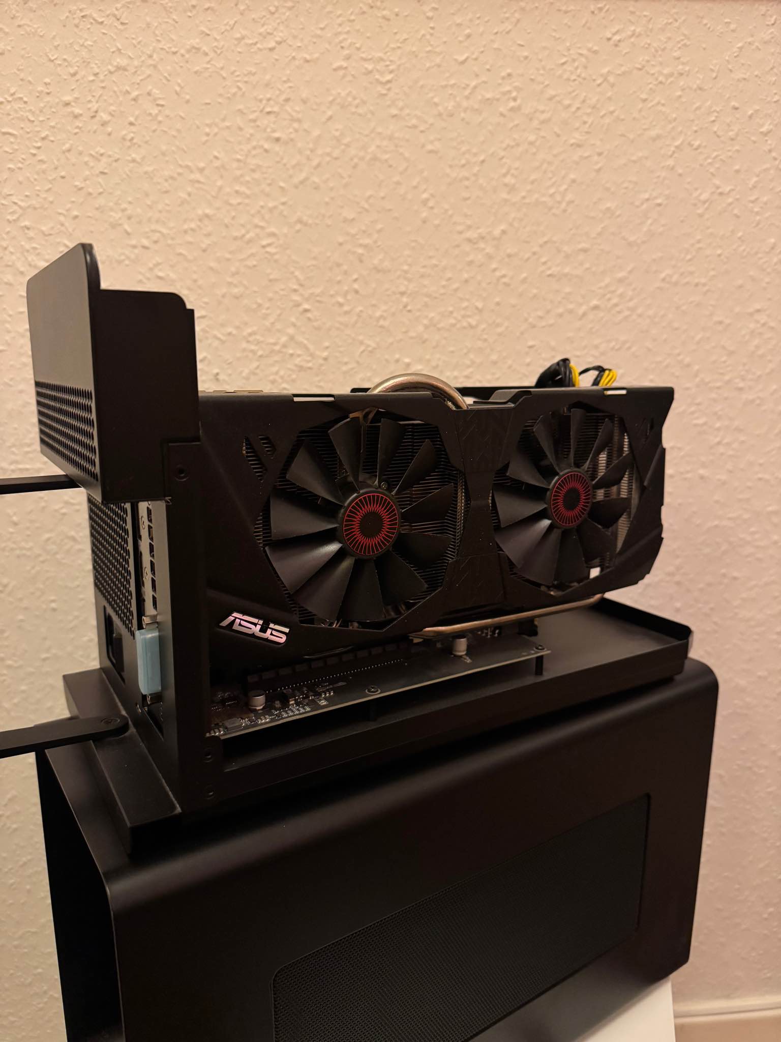 🔥 Razer Core X eGPU + ASUS Strix GTX 980 – komplet eGPU setup ...