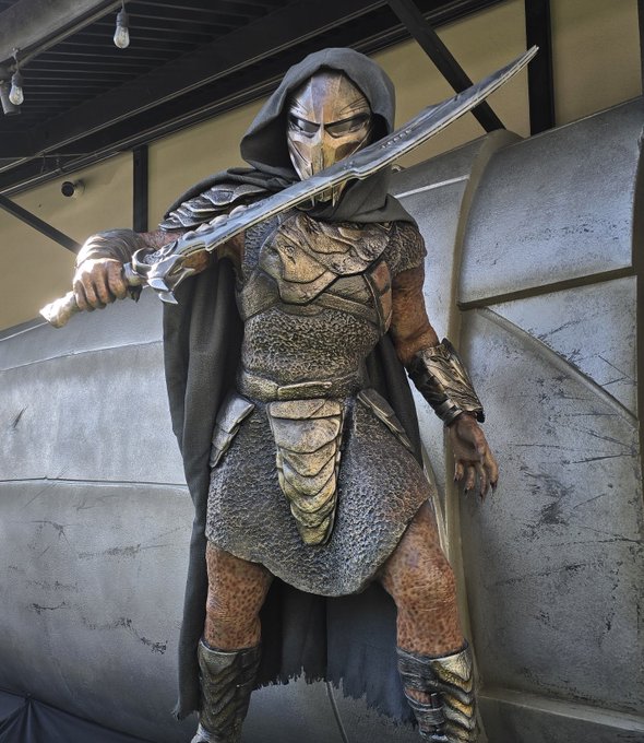 MovieZone - A statue of The Predator from ‘PREDATOR:... | Facebook