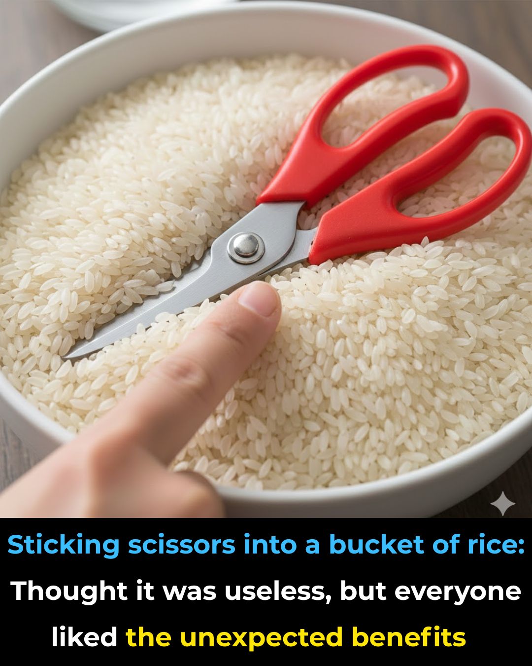 Feedy - Sticking scissors into a bucket of rice: Thought it was useless ...