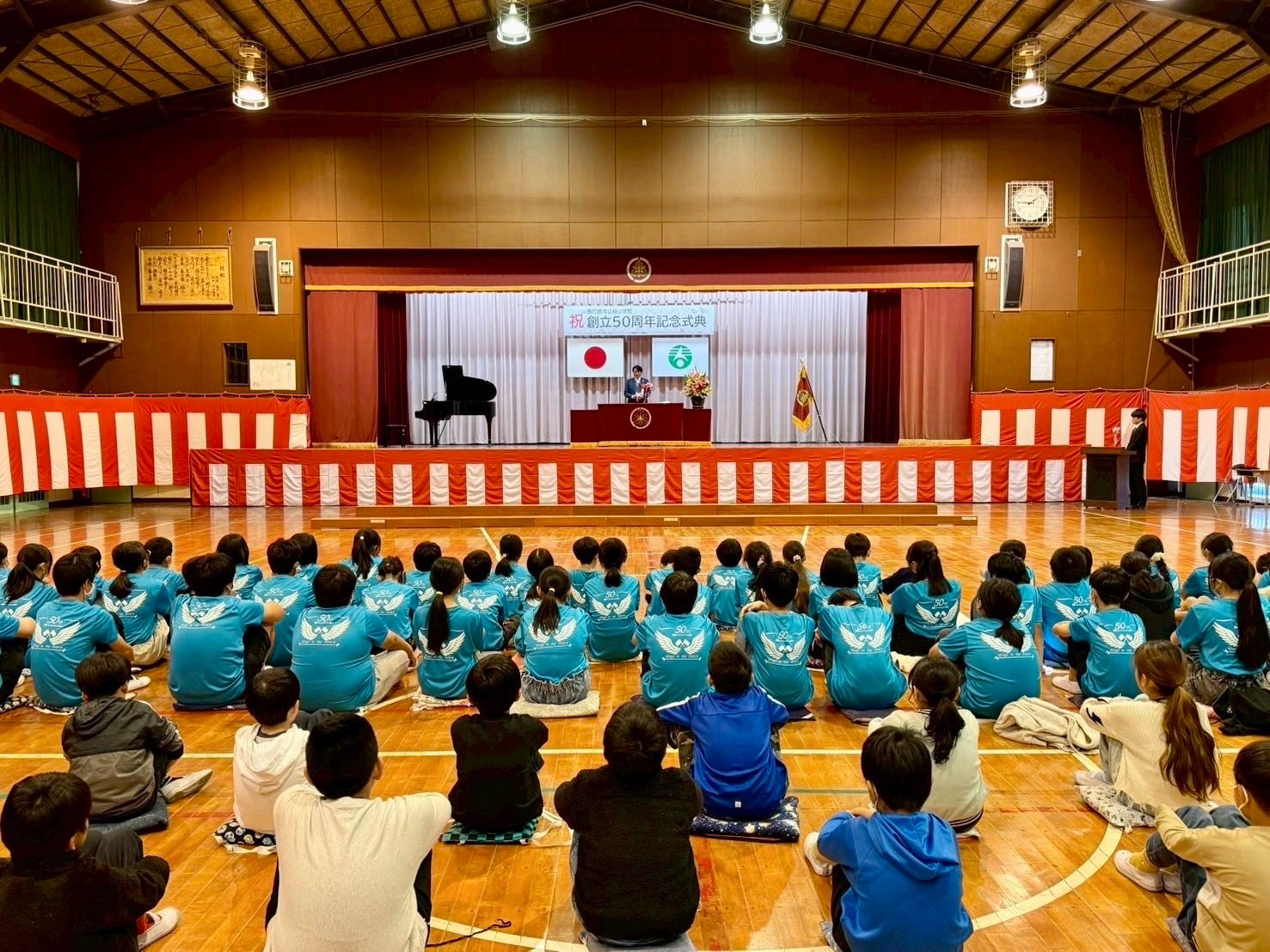 活動歴および当時の関連ビジュアル記録
