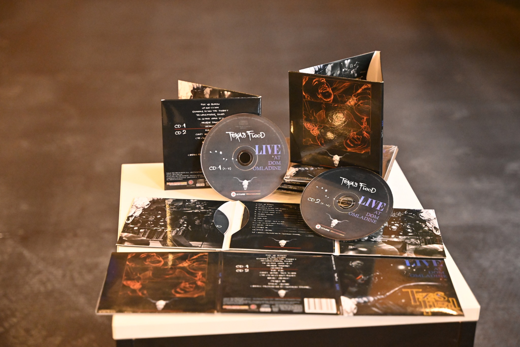ПГП- РТС/ PGP- RTS - „Live At Dom omladine“ je treći album beogradskog ...