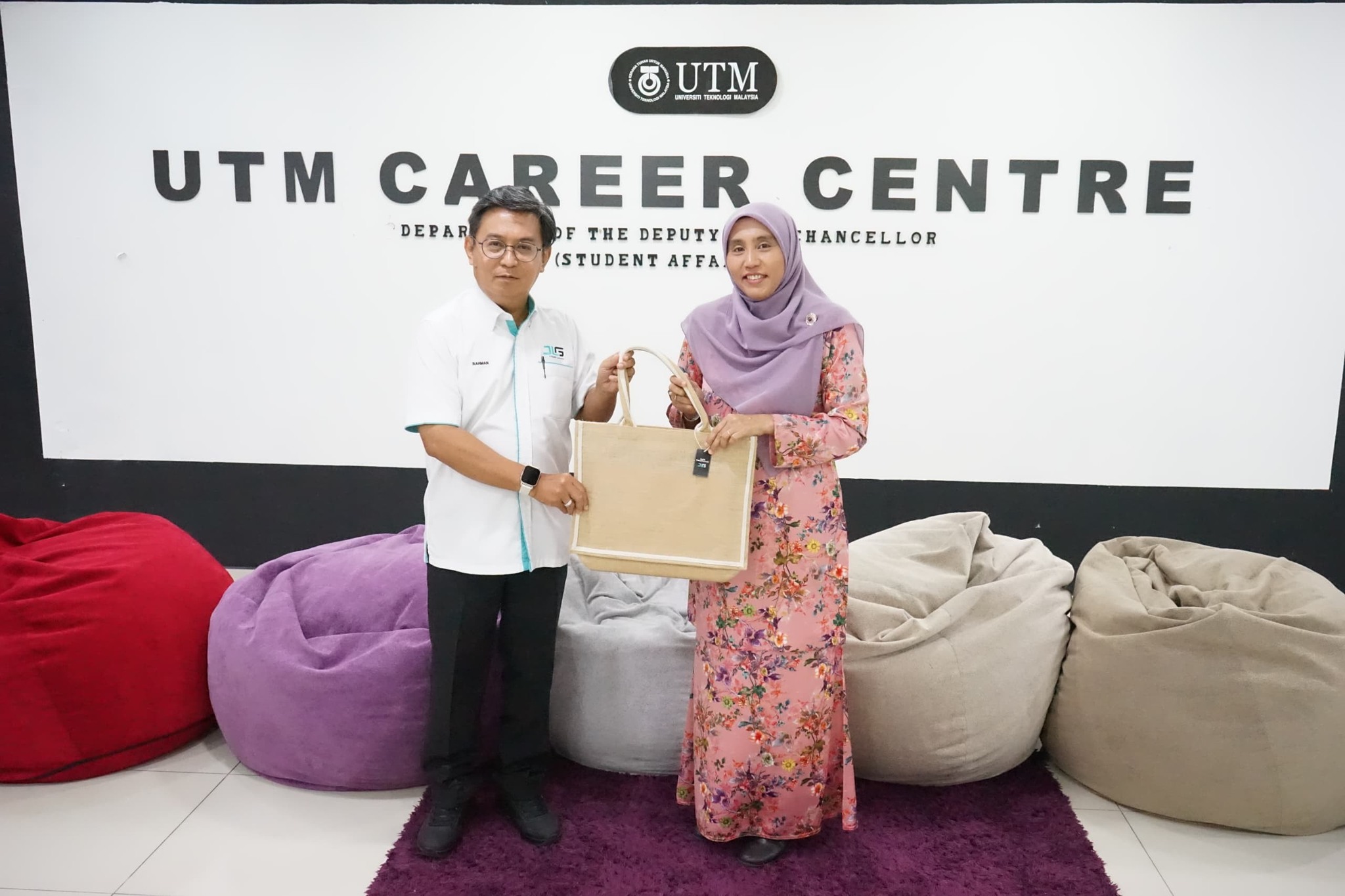 LAWATAN... - UTM Career Centre, Universiti Teknologi Malaysia | Facebook