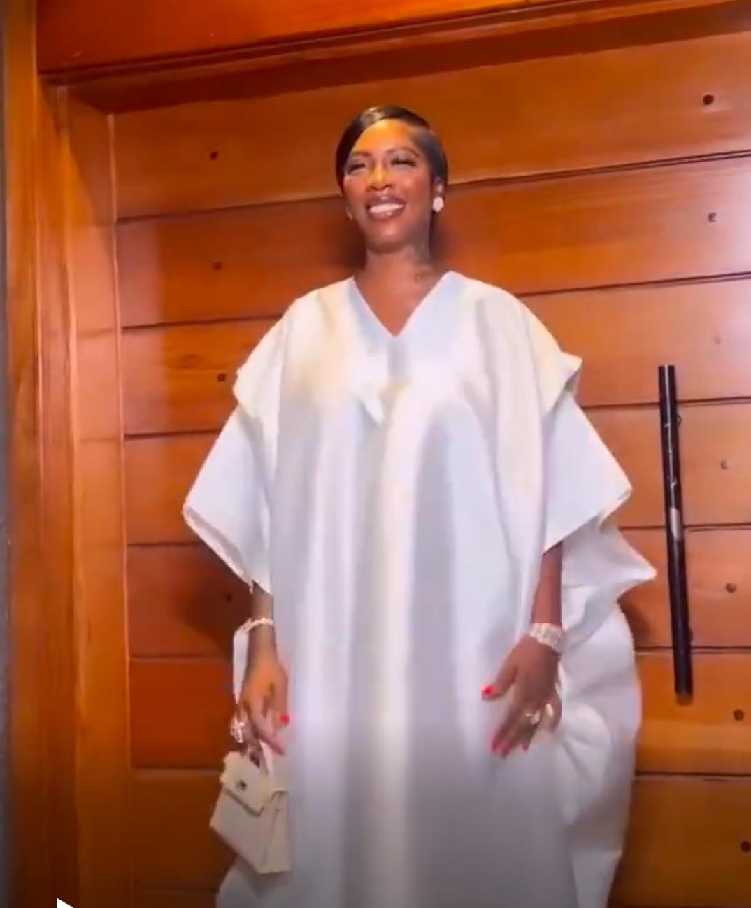 This Style I stole from Tiwa Savage 🥂 She is simply gorgeous