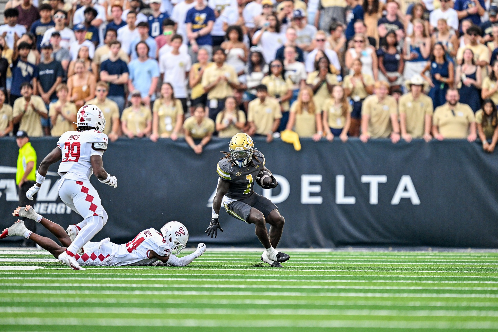 Go off 1⃣ Haynes making it look... - Georgia Tech Football | Facebook