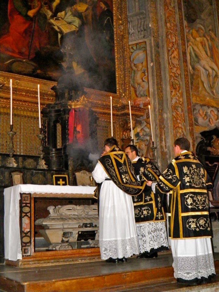 Photogenic... - Photogenic Pictures of Catholic Liturgy