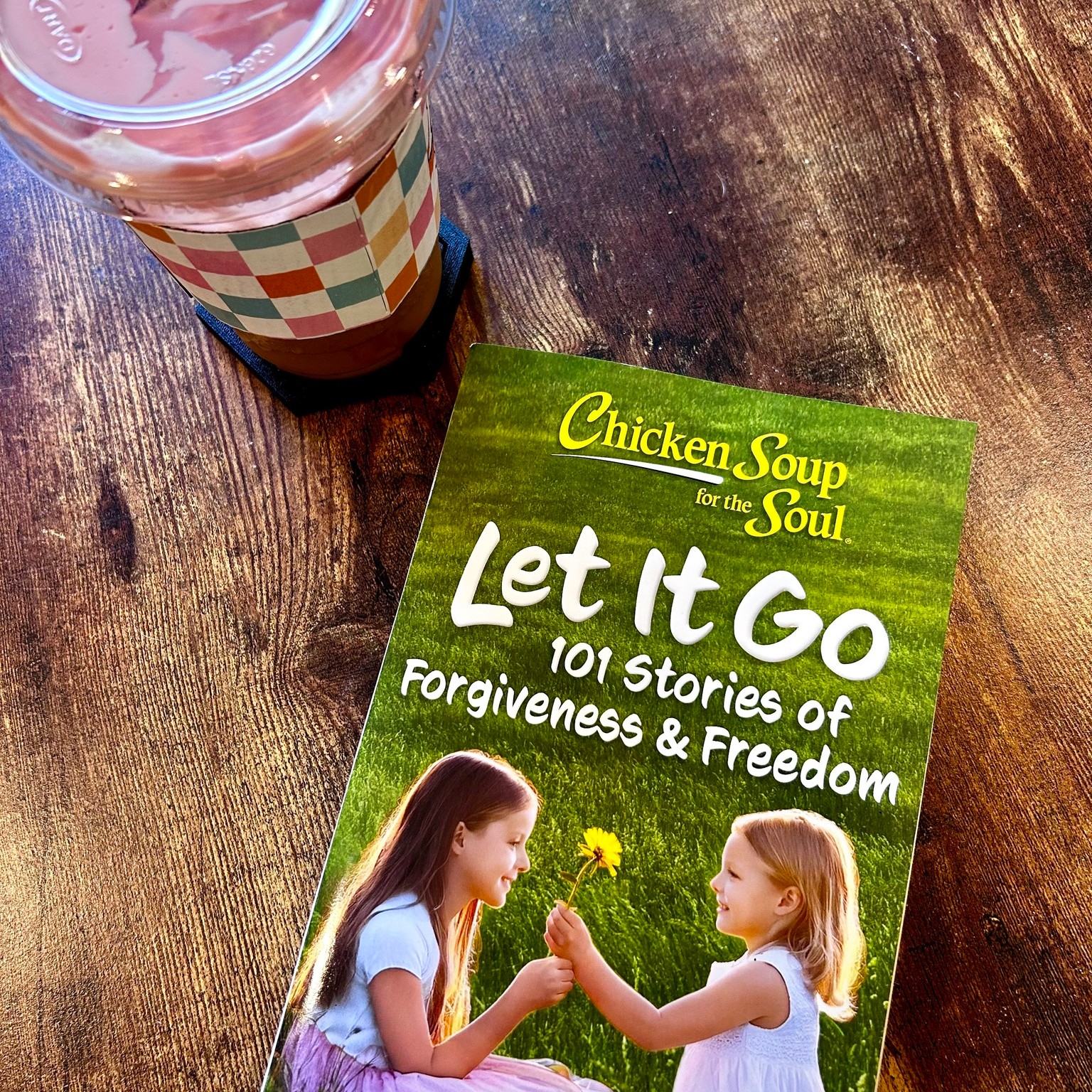 Chicken Soup For The Soul: Volunteering & Giving Back : 101 Inspiring Stories Of Purpose And Passion Paperback 9781611599510