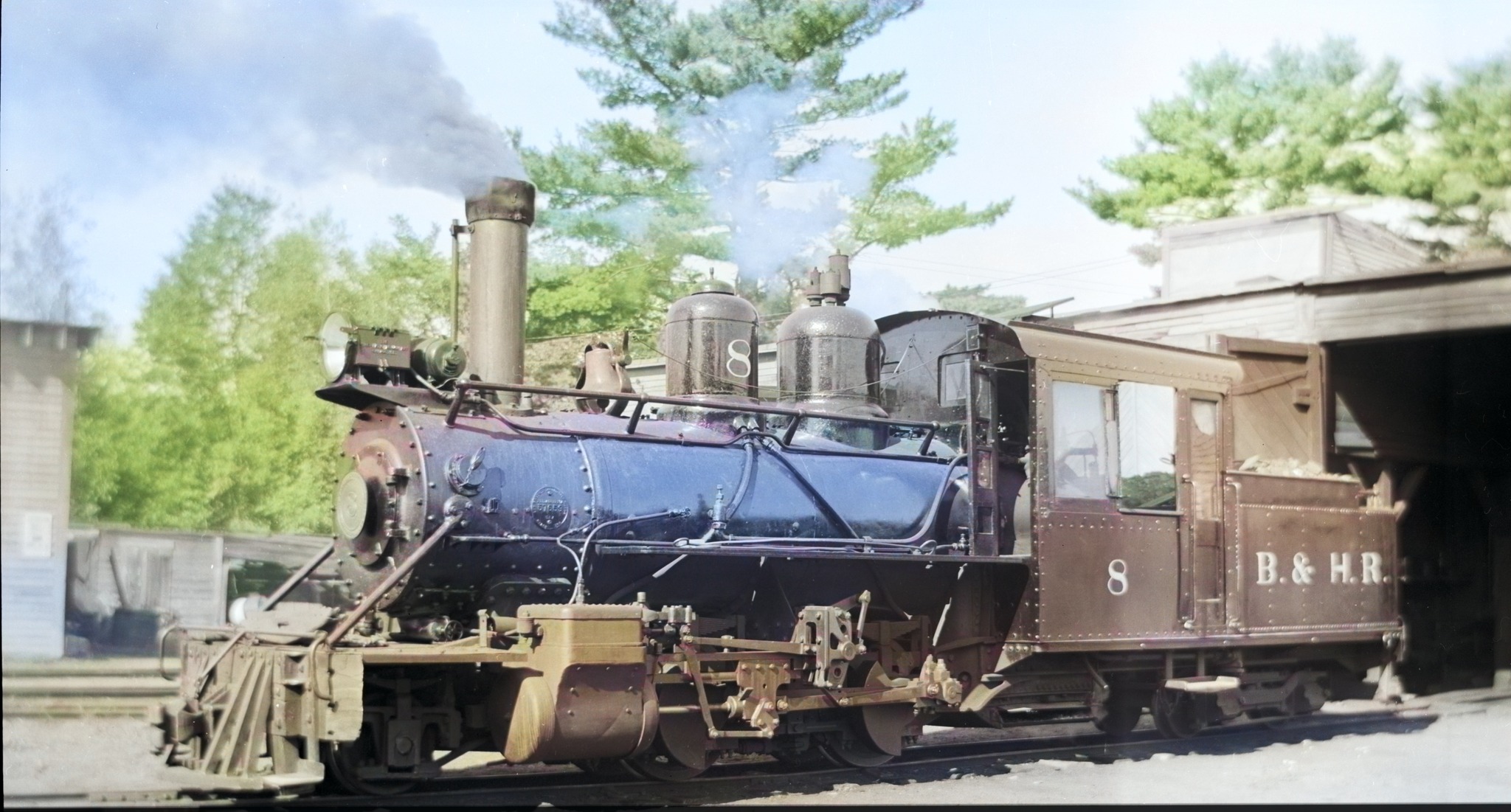 Historic SR&RL 6 locomotive at Wiscasset museum