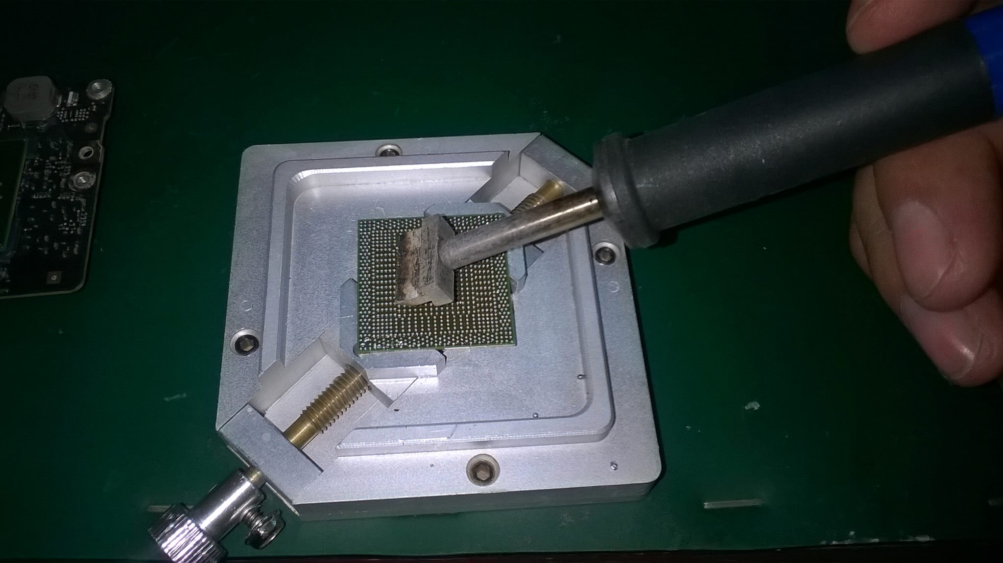 Limpieza de GPU, reballing con... - The Reballing Store