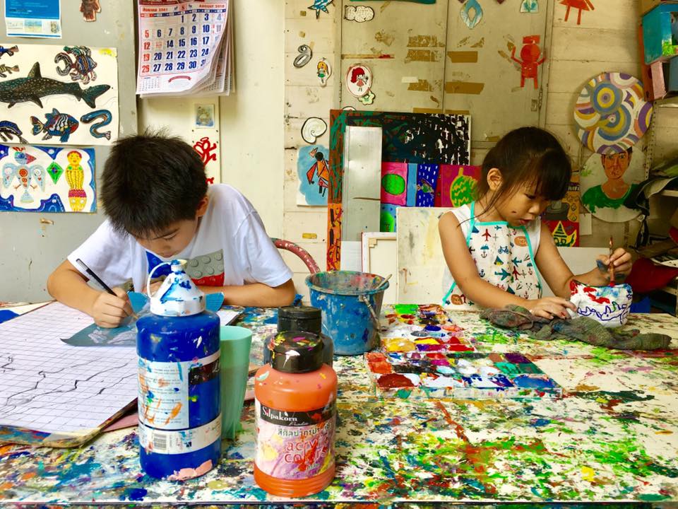 ห้องเรียนแห่งความสุข - Art Class By Chalit Nakpawan