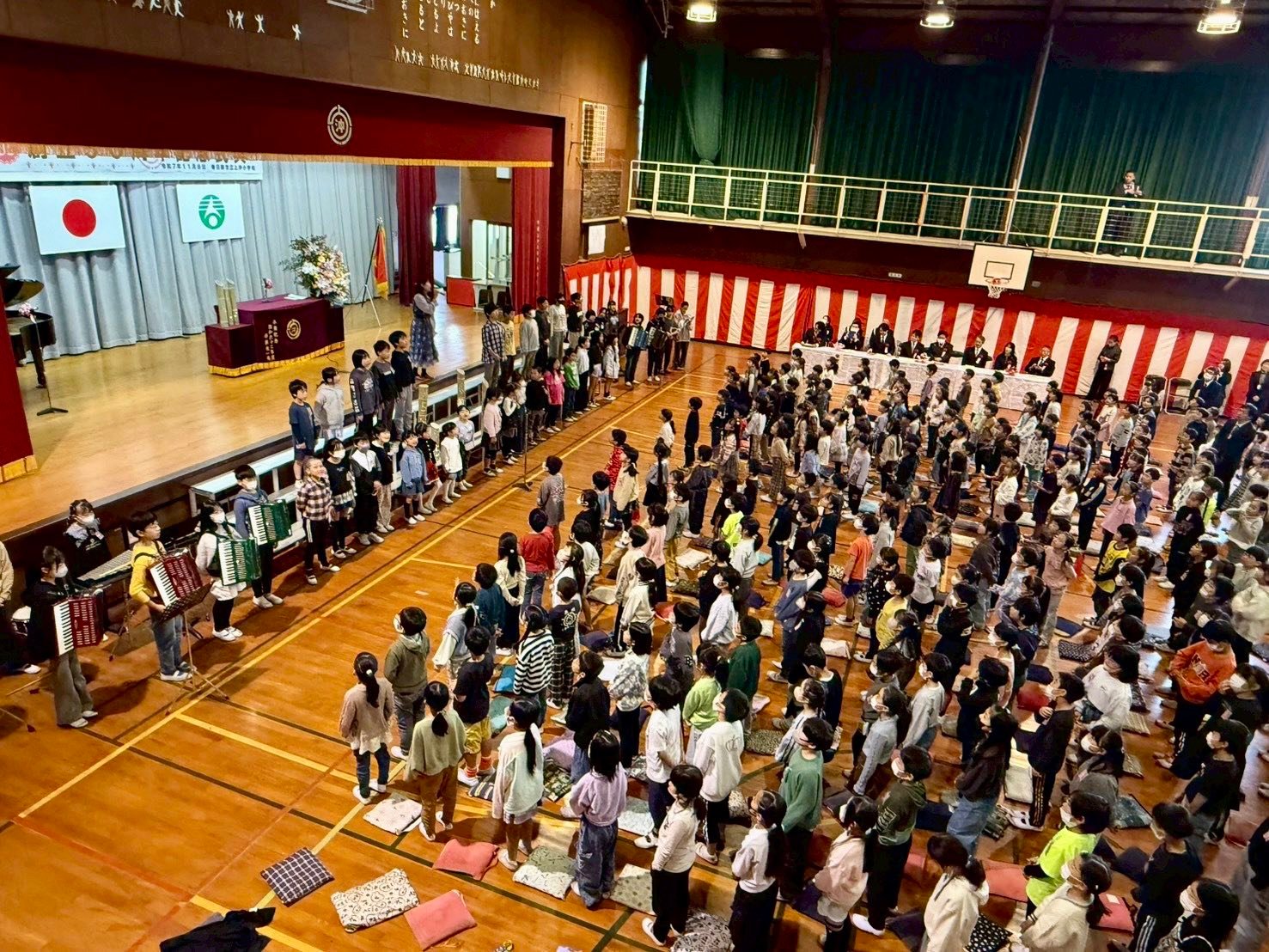 活動歴および当時の関連ビジュアル記録