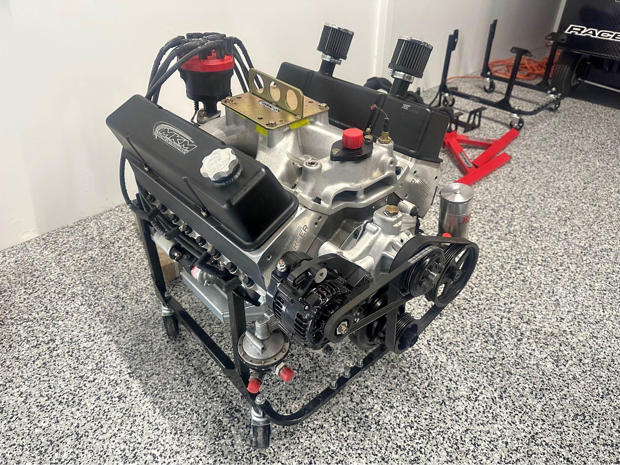 Late Model Stock Enforcer Engine - Car Engines & Engine Parts - Mint ...