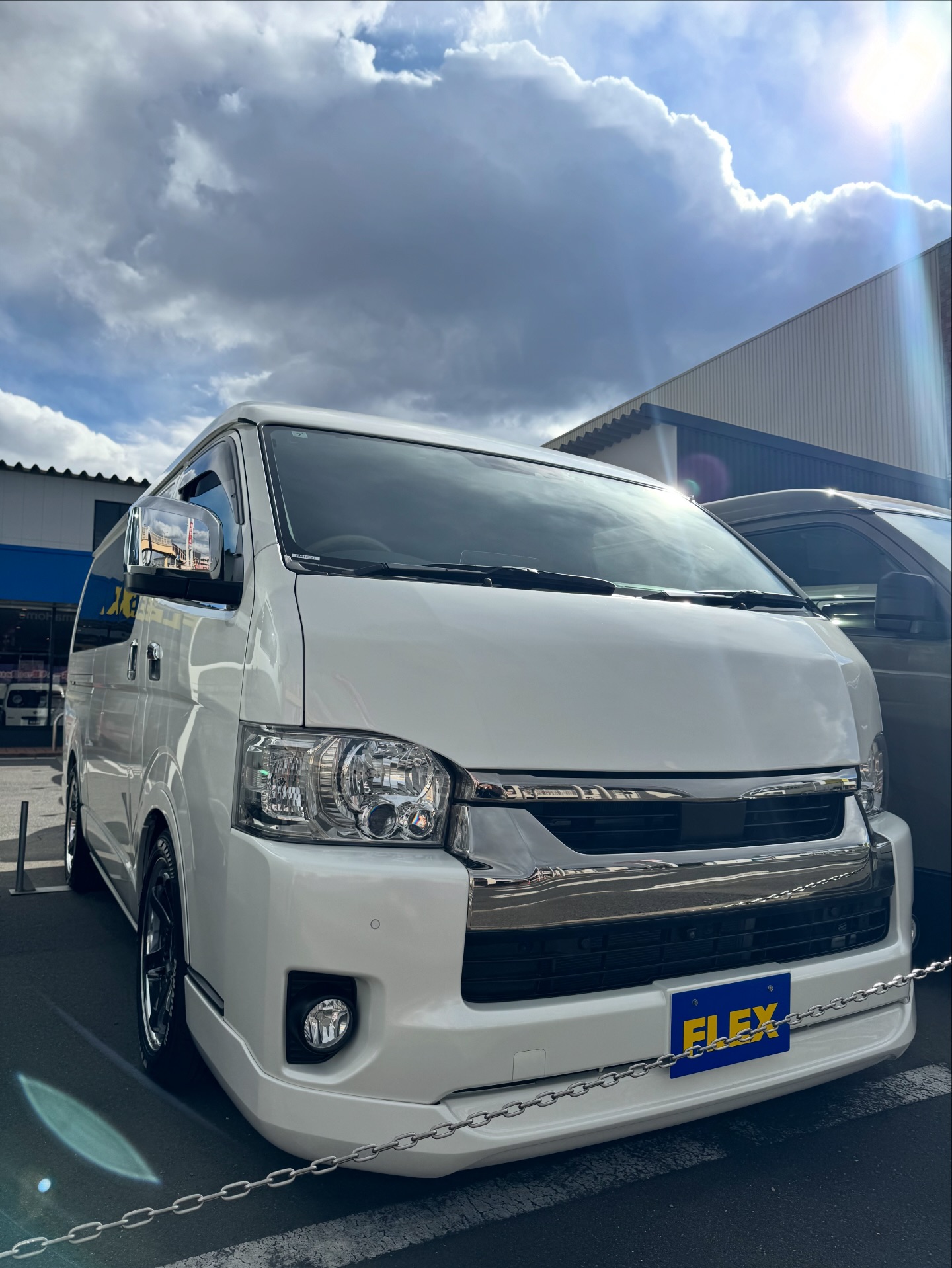 ˏˋ 厳選仕入 ˊˎ˗ ⁡ R4年式 2.3万㌔台 ガソリン4WD ハイエースバン 