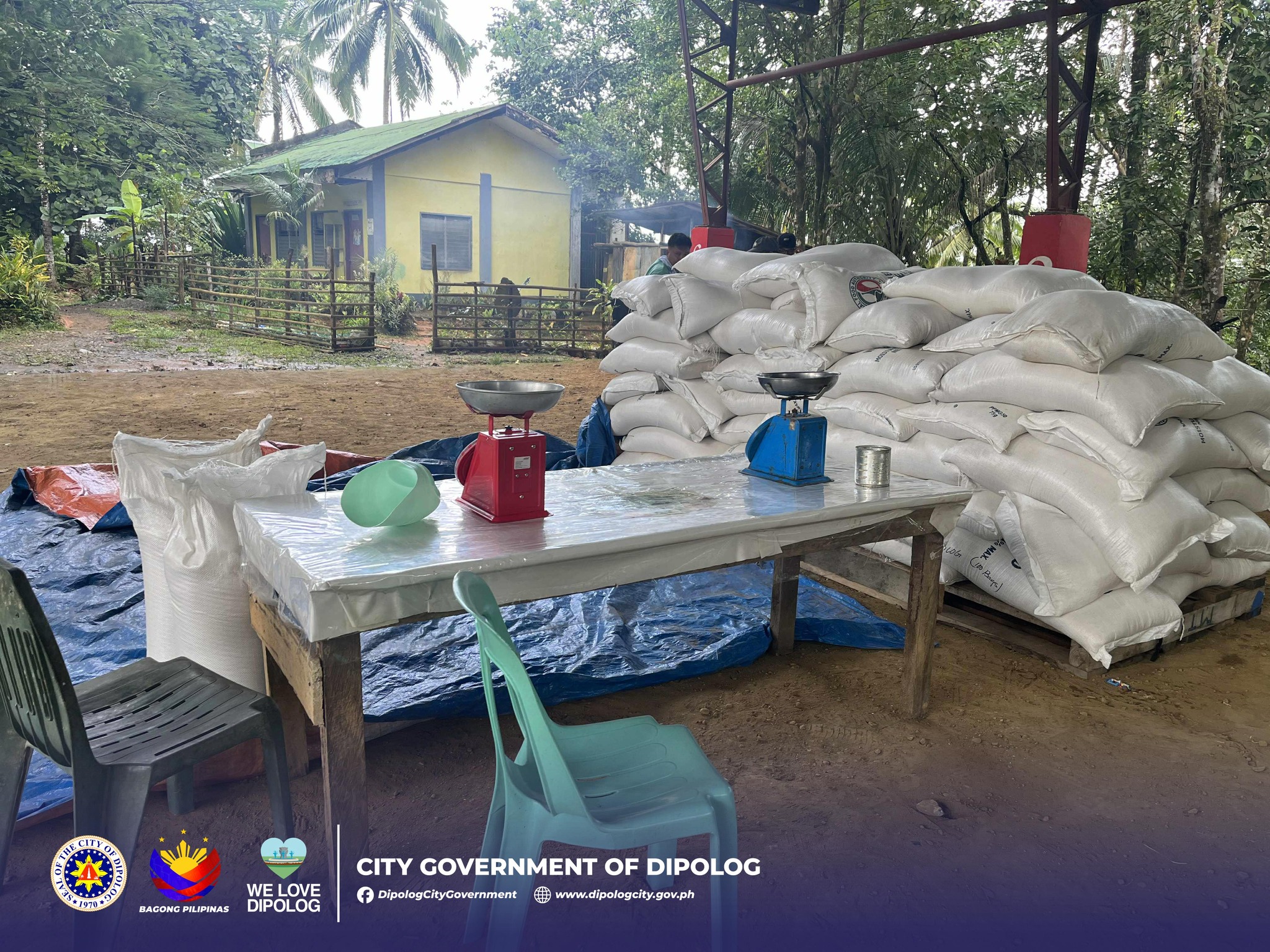 Dipolog - “P20 NA BUGAS ON WHEELS” MIABOT NA DIDTO SA LAGYONG BARANGAY ...