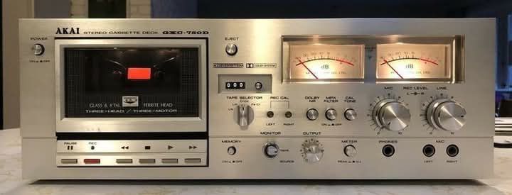 AKAI GXC-735D CASSETTE DECK - Are you looking for a quality, heavy