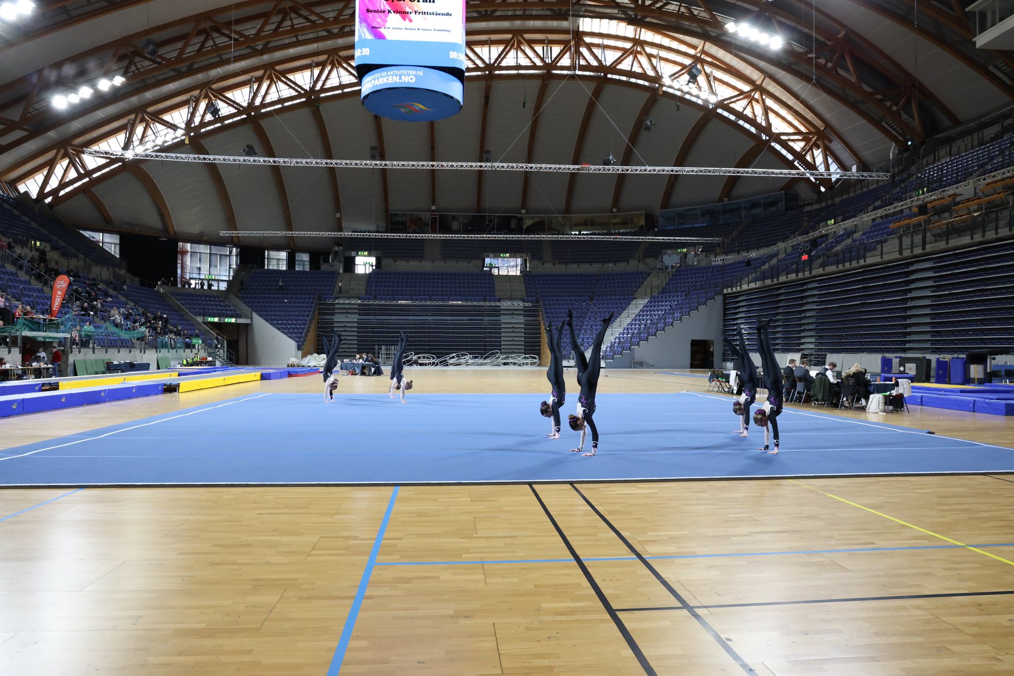 gran-il-turn-idrett-p-og-utenfor-arenaen-foredag-fredag-10-nov-kl