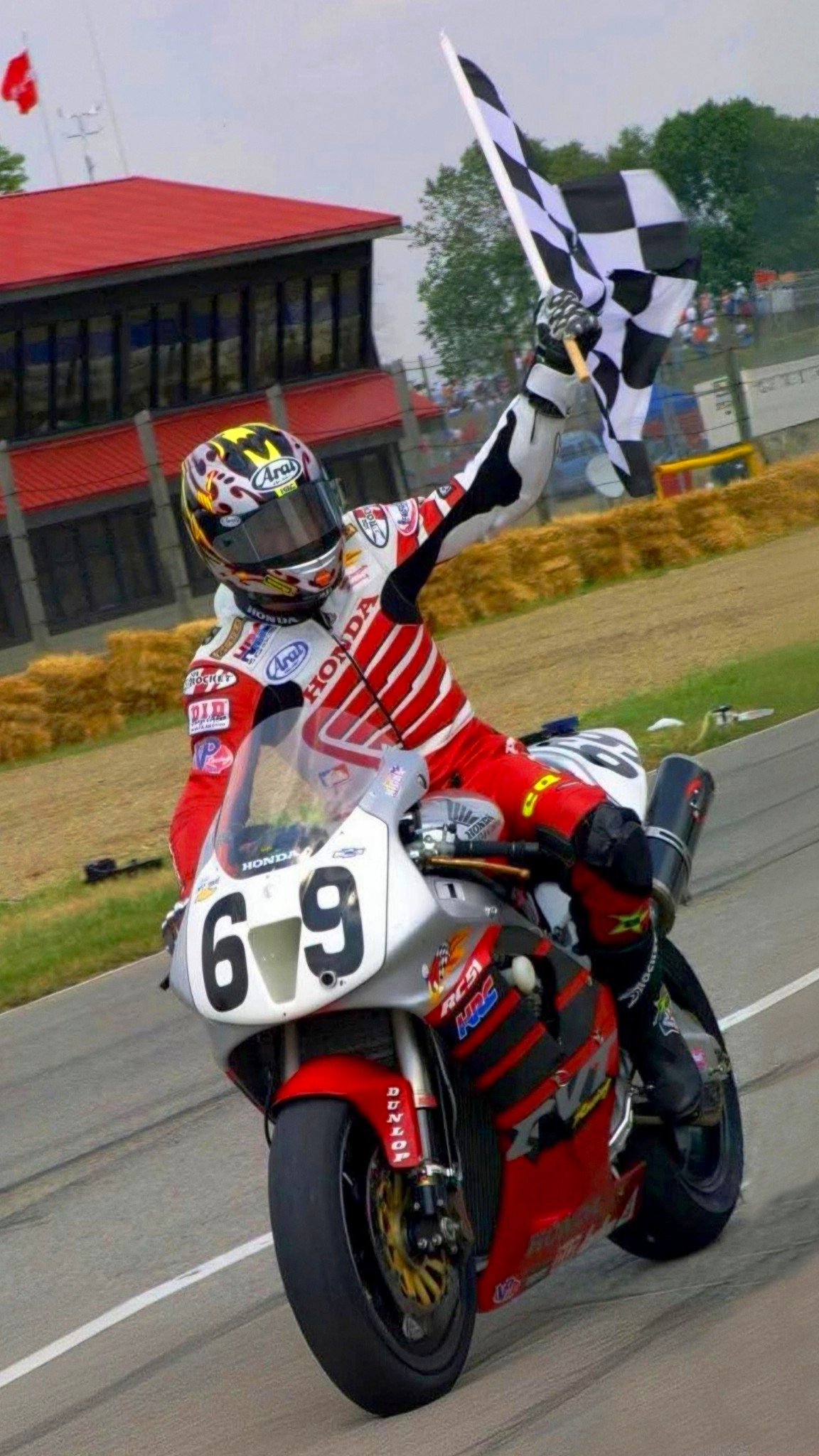 kentucky kid Remembering the late, great Nicky Hayden. Our 2002 AMA Superbike