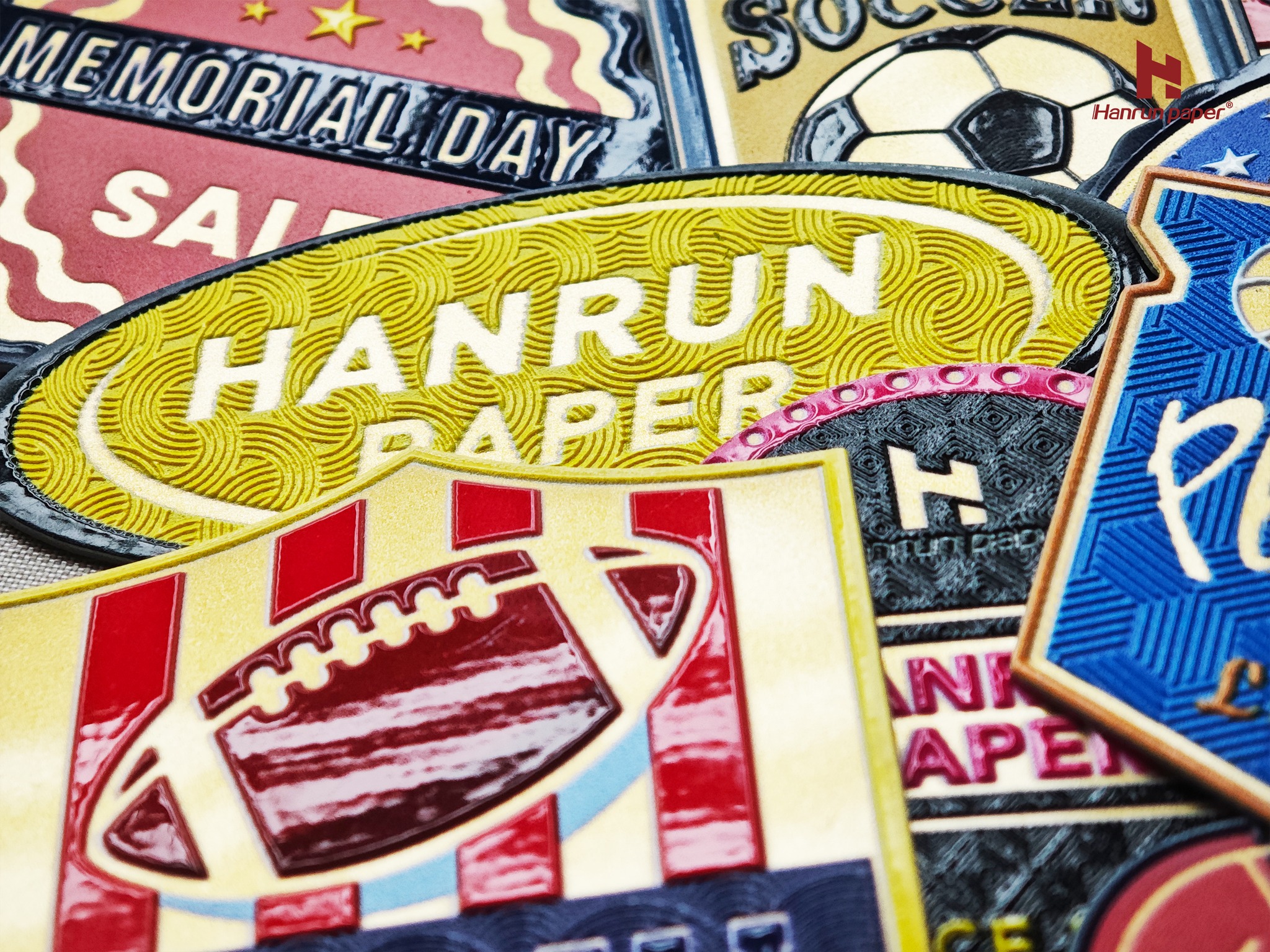 Hanrun Paper - 🌟 The gold UV label film brings your brand... | Facebook