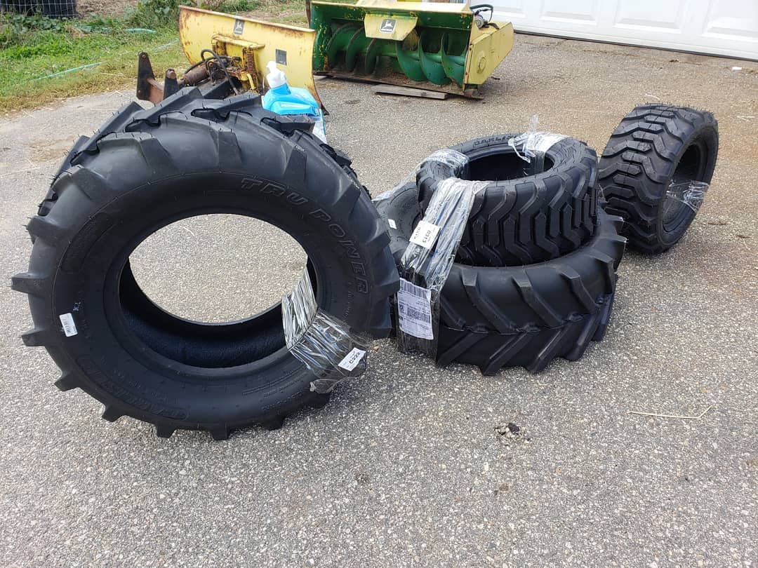 iSaveTractors - New tires for Simplicity 4040 Powermax Tractor Project ...