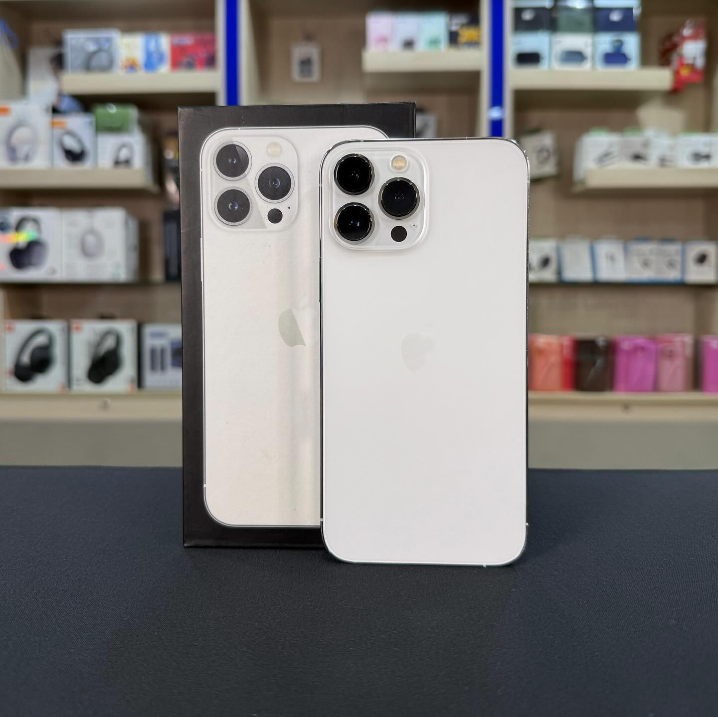 Used iPhone 13 Pro Max 128GB White in excellent condition: - 91 