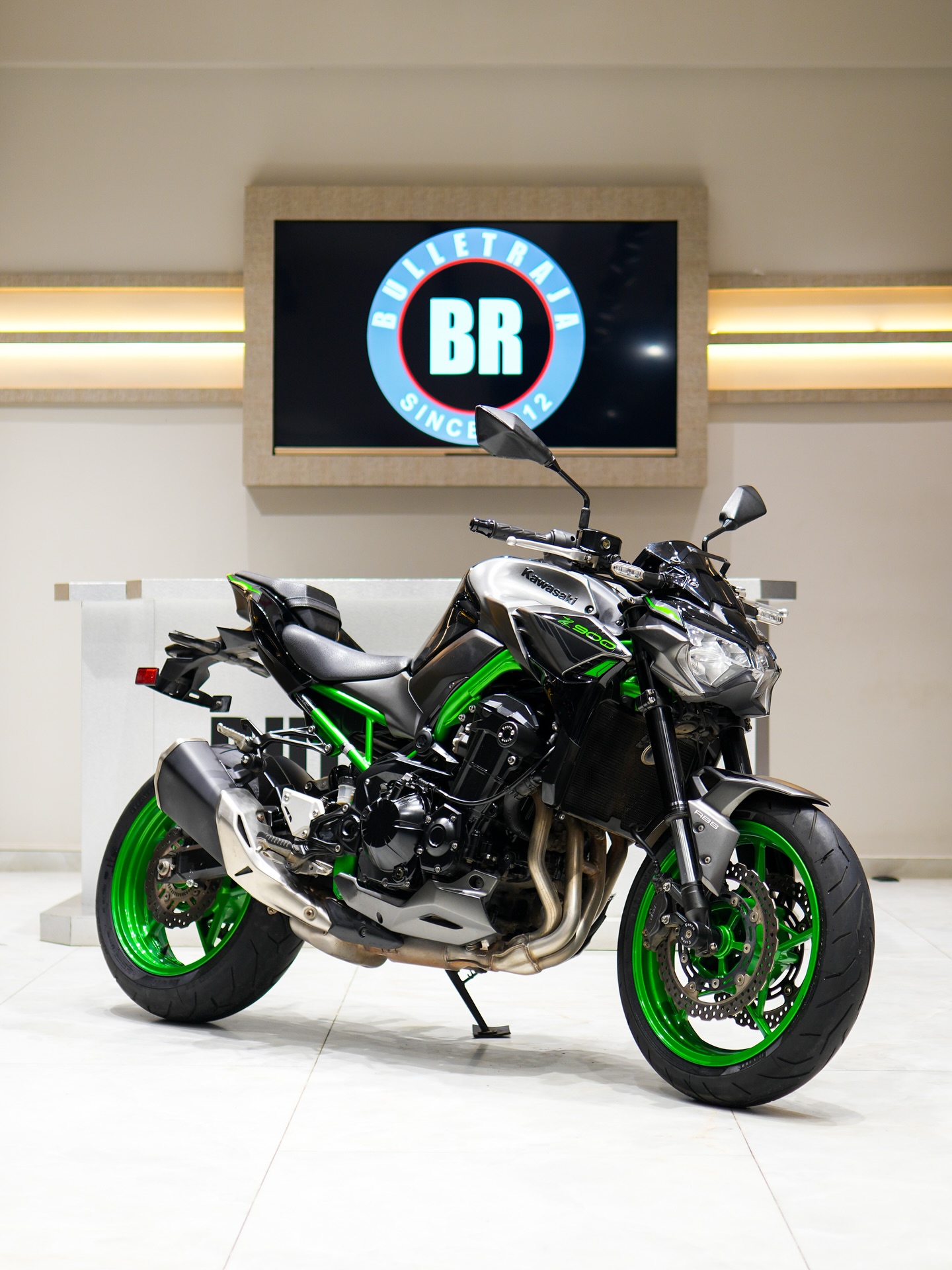 The Aggressive Street Fighter🔥🚀 KAWASAKI Z900🔥 VVIP NO. 0001