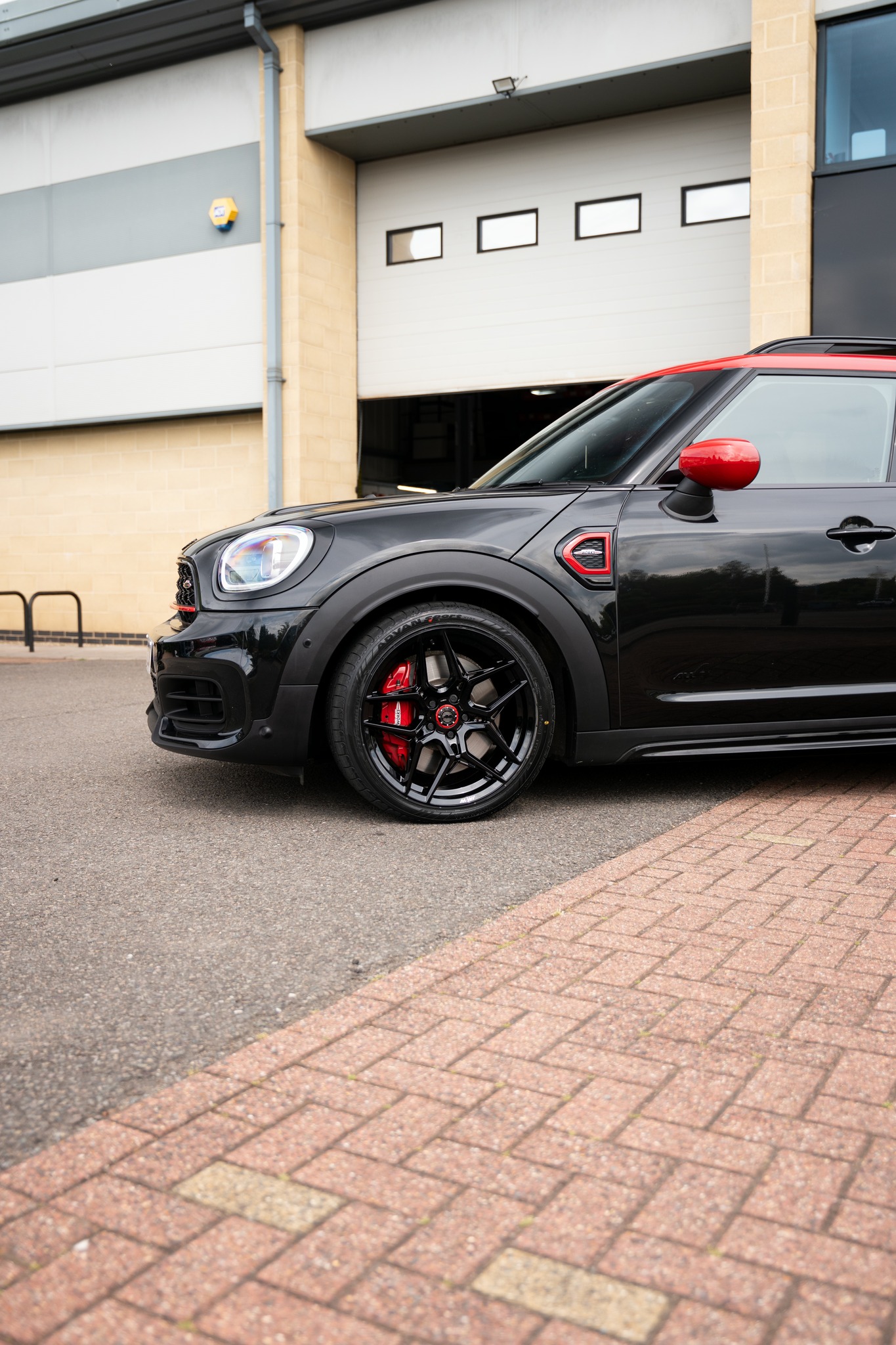Eibach ダウンサス MINI F60 COOPER SD JCW To Stand out from the rest ! Mini JCW F60 Eibach springs 19