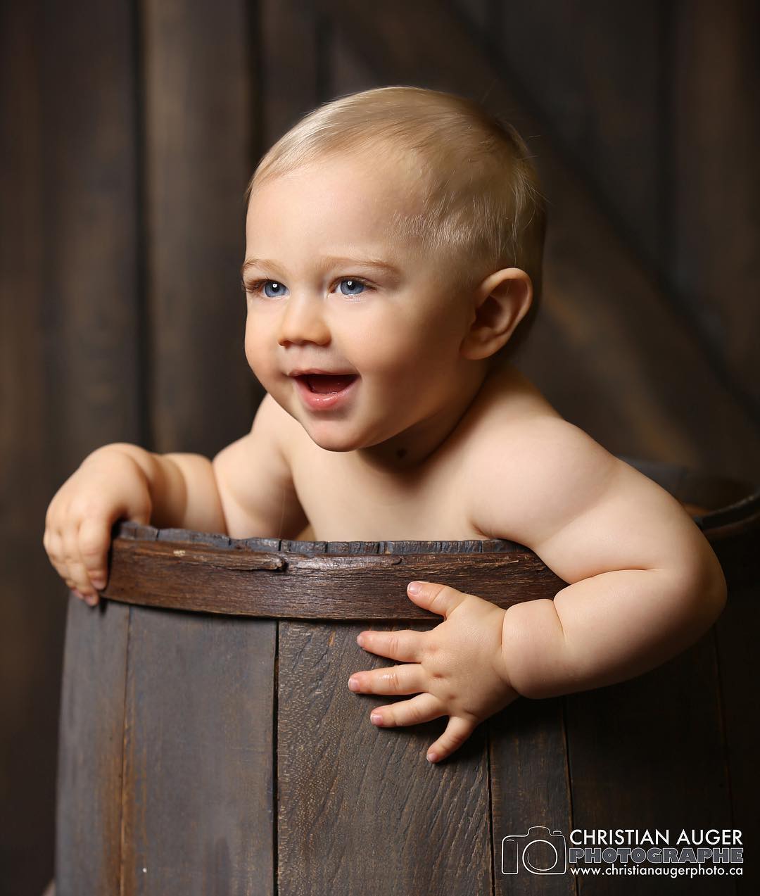 Christian Auger Photographe Shootingphoto Enfant Tonneau Boisdegrange Photographer Photography Bebe Sourire Facebook