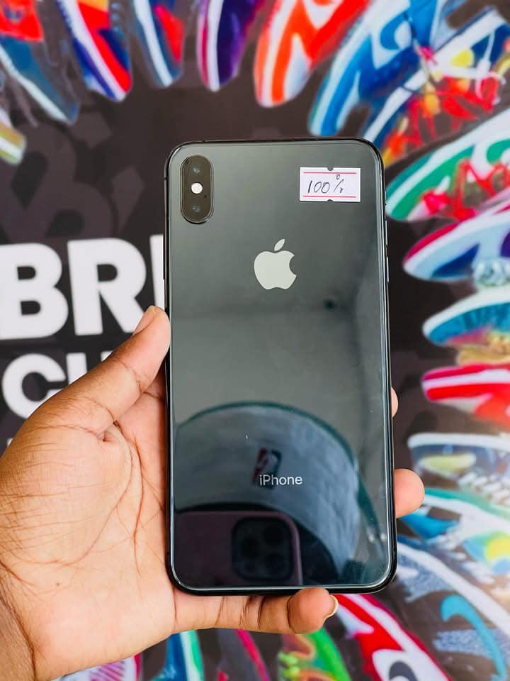 iPhone X 64gb with no face id k3200only : location Chachacha road