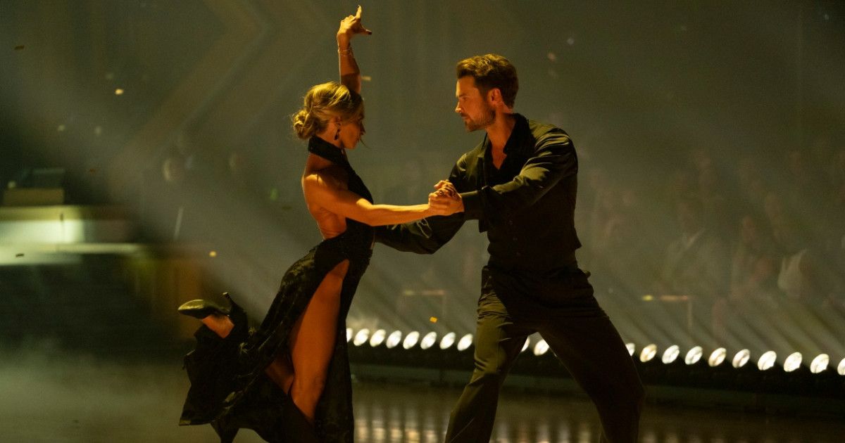 PARADE Magazine - ‘Dancing with the Stars’ Week 9... | Facebook