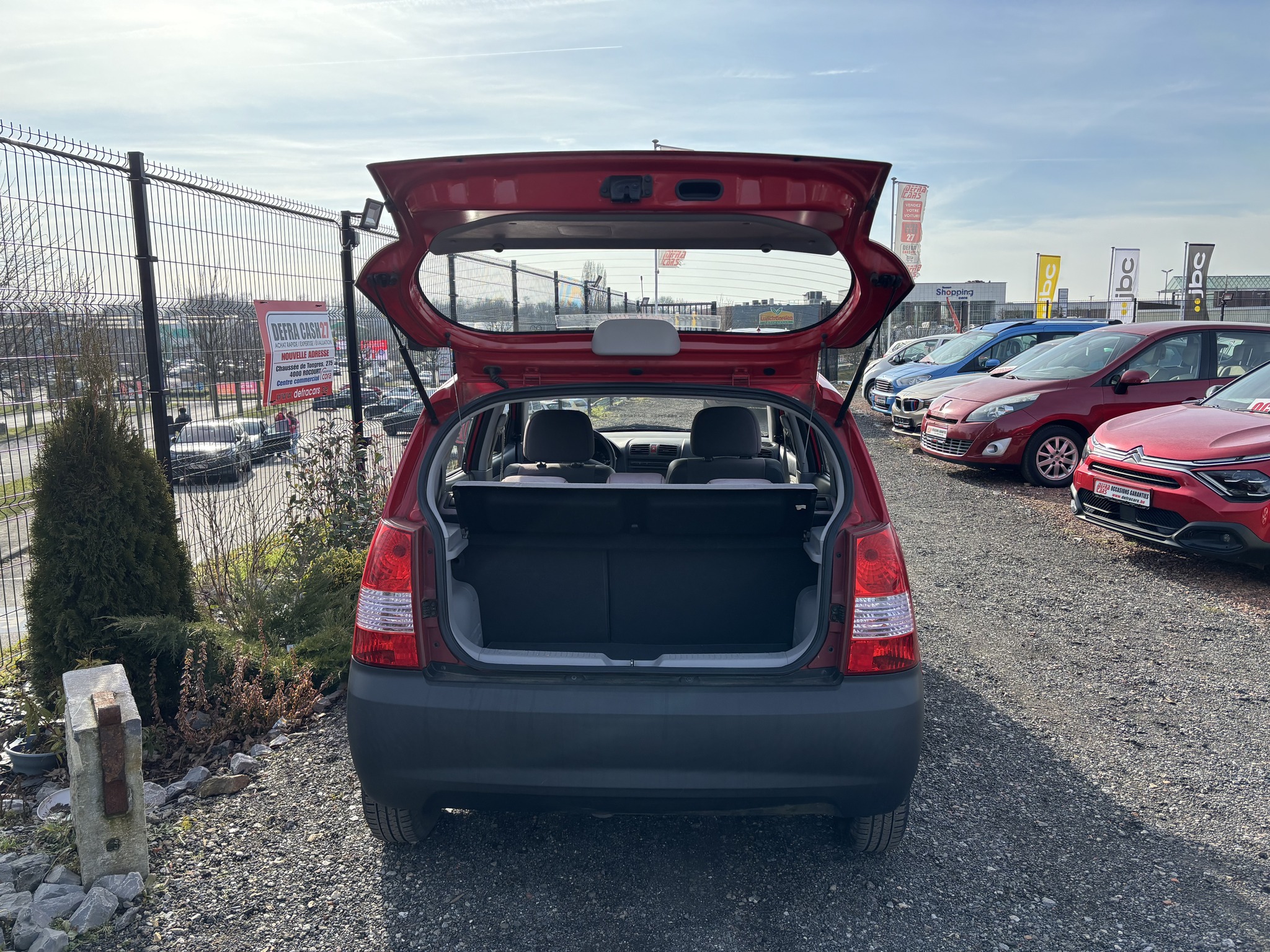 Defra Cars | Rocourt