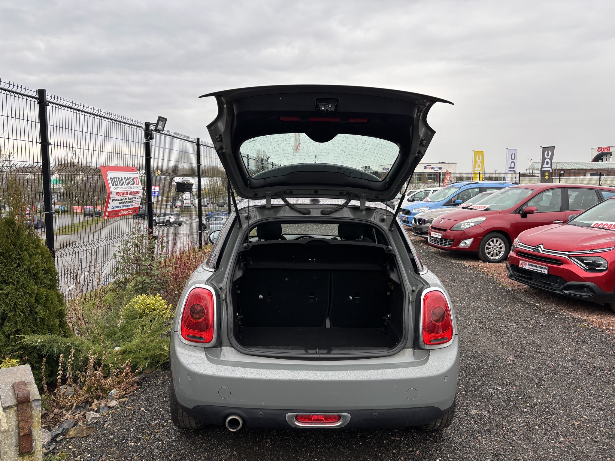 Defra Cars | Rocourt