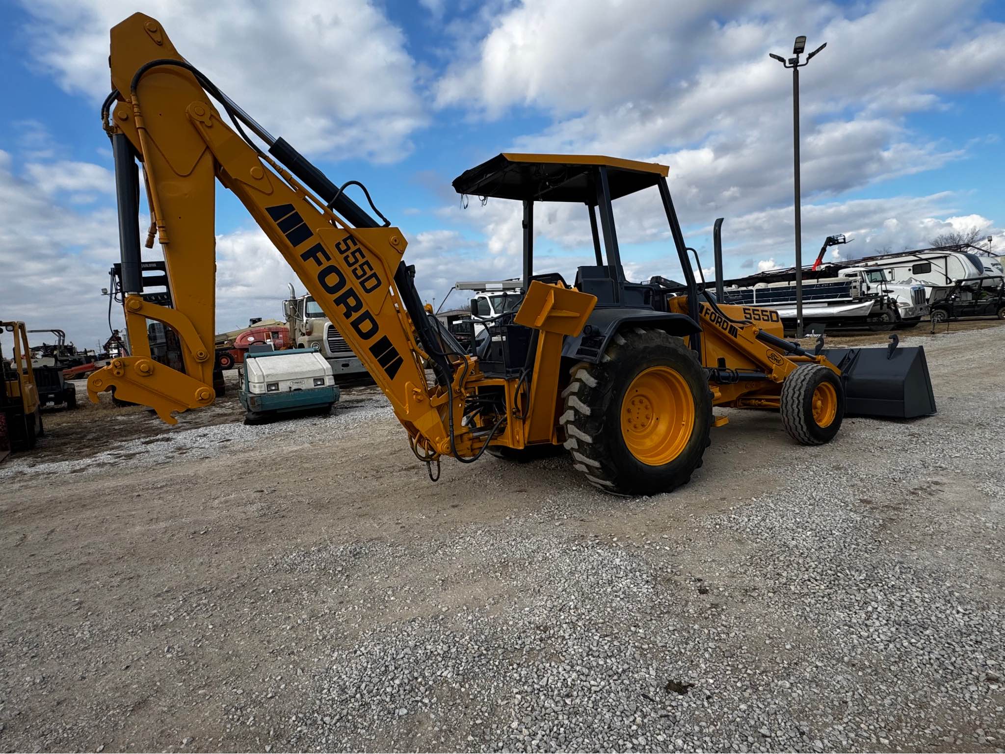 Ford 555D backhoe loader ready to work $14,500 are best offers ...