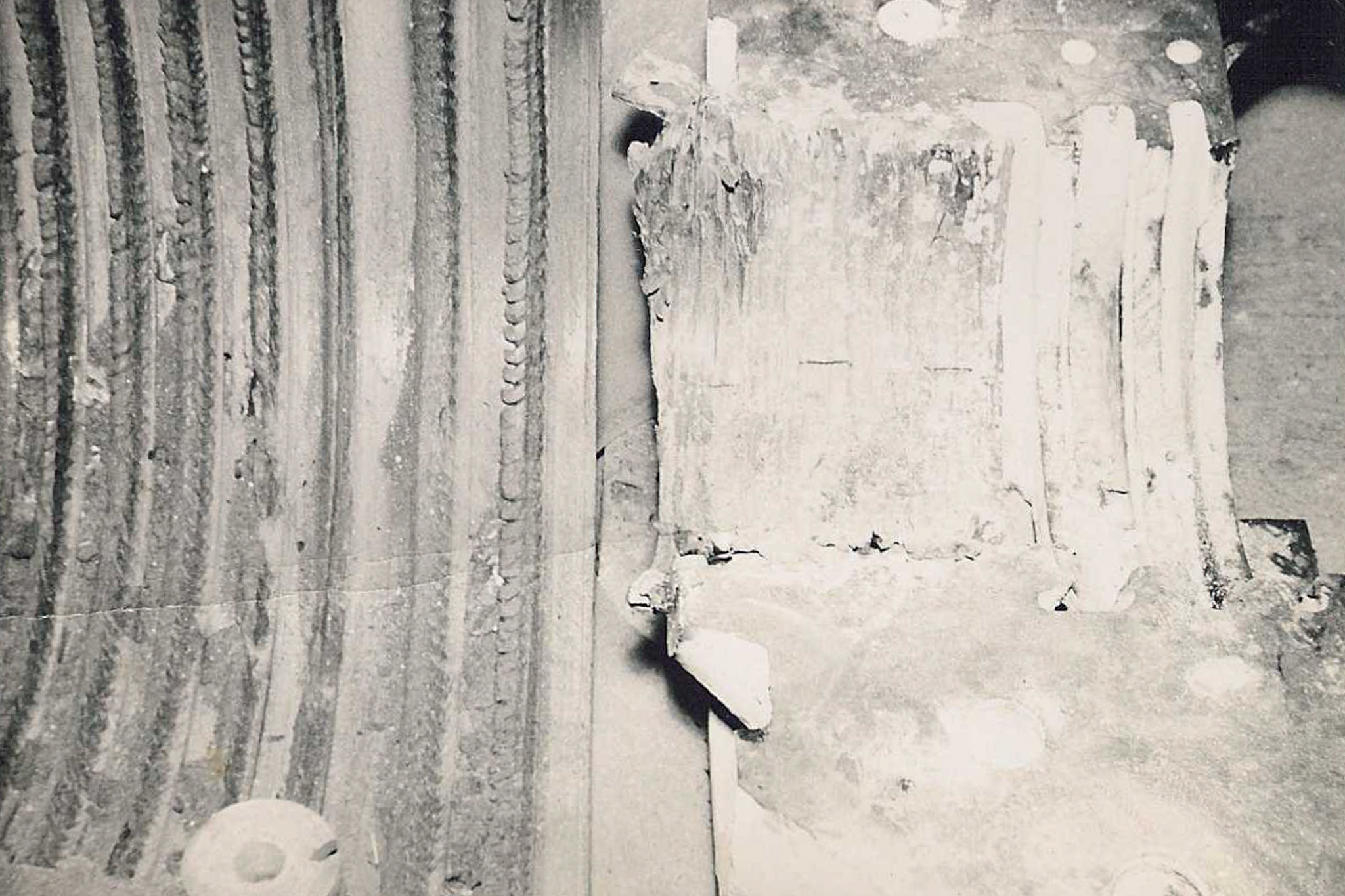 Lost - This image captures severe damage to an end bearing casing from ...