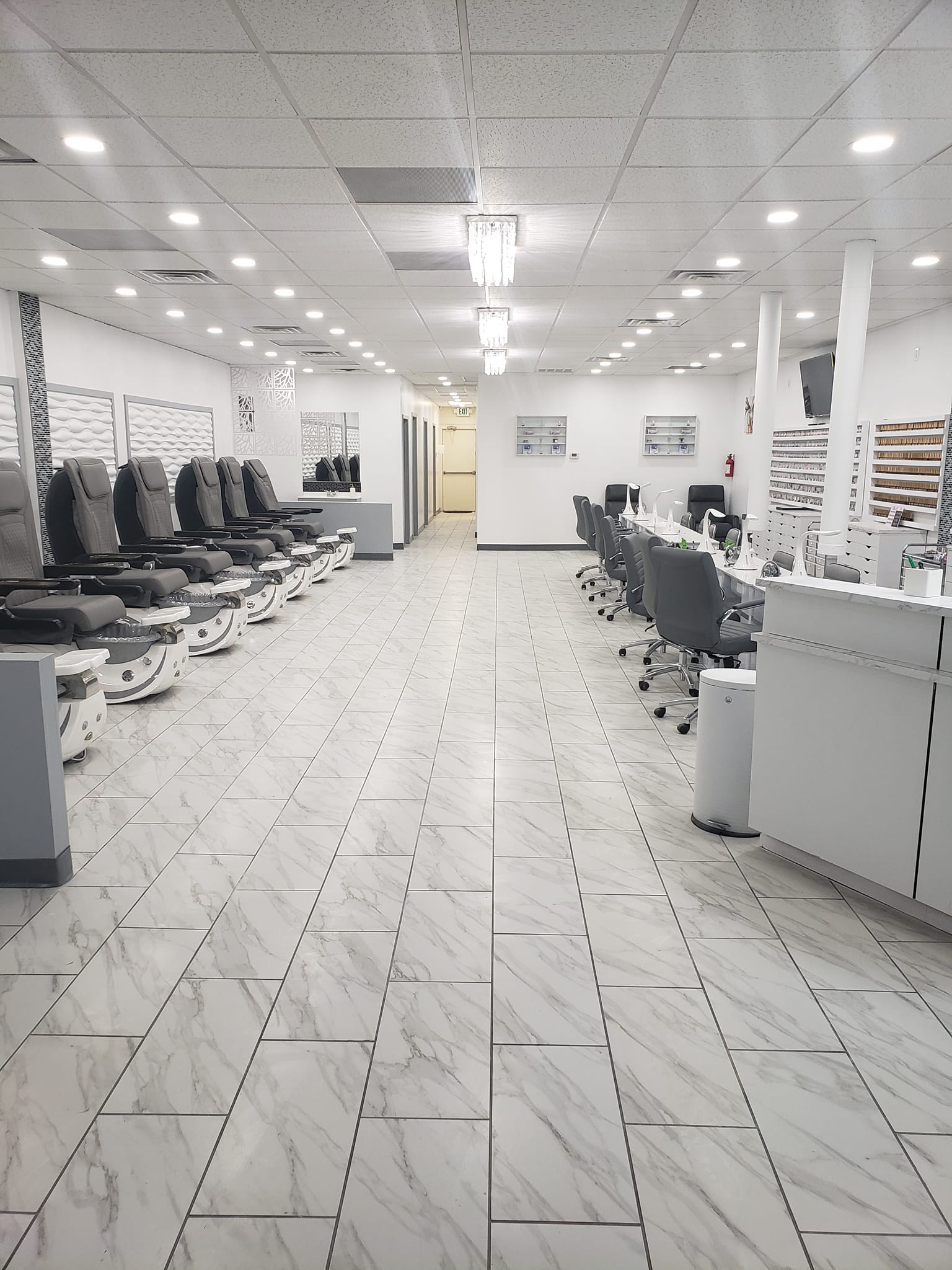 The Nail Lab