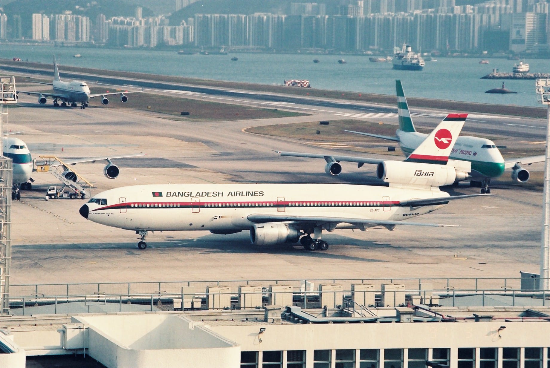 Early McDonnell Douglas DC-10-10 at Kai Tak