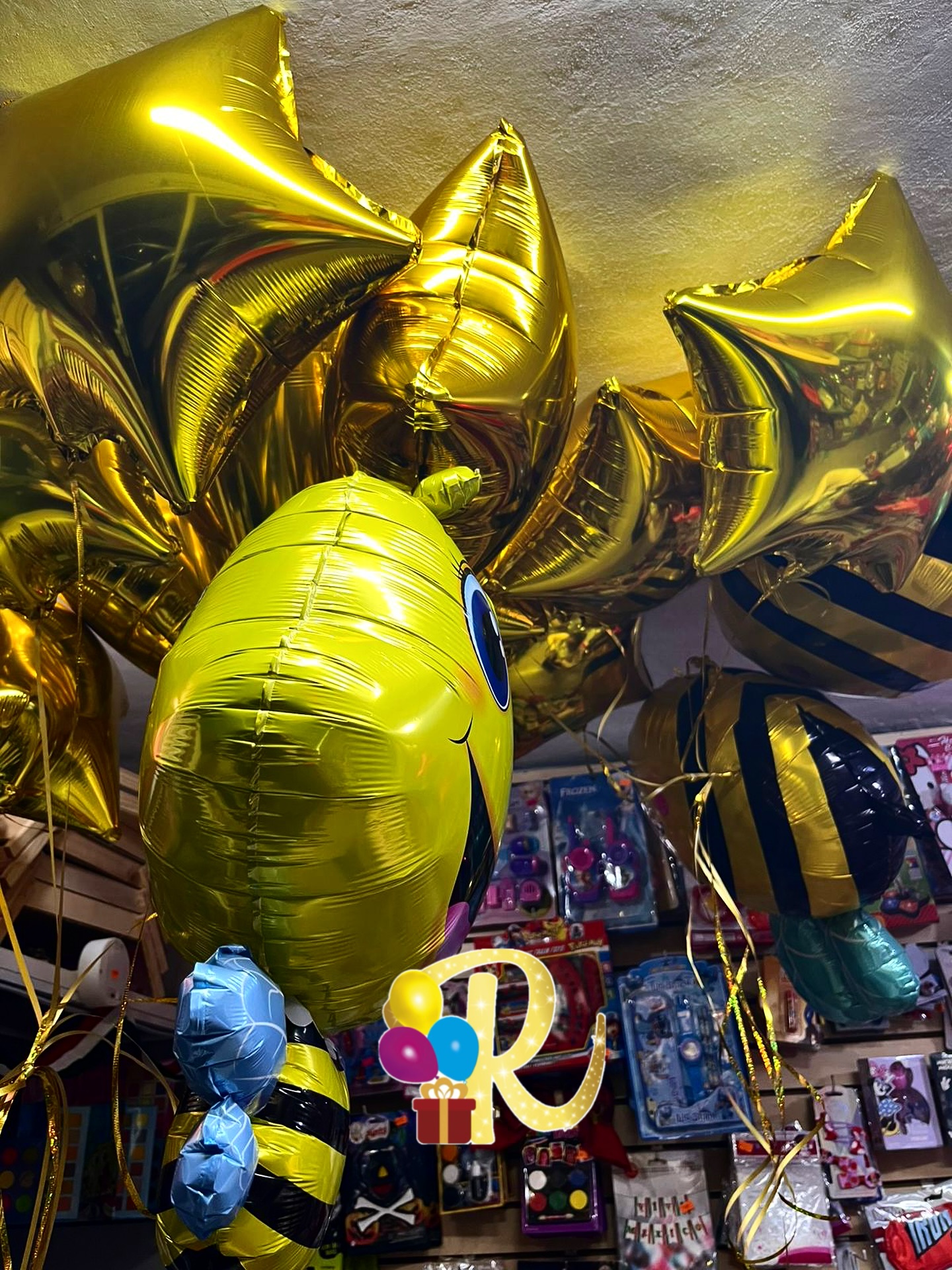 Rouse - 🐝🎈 ¡Llena de brillo y alegría cada momento especial! 🎉 En Rouse ...