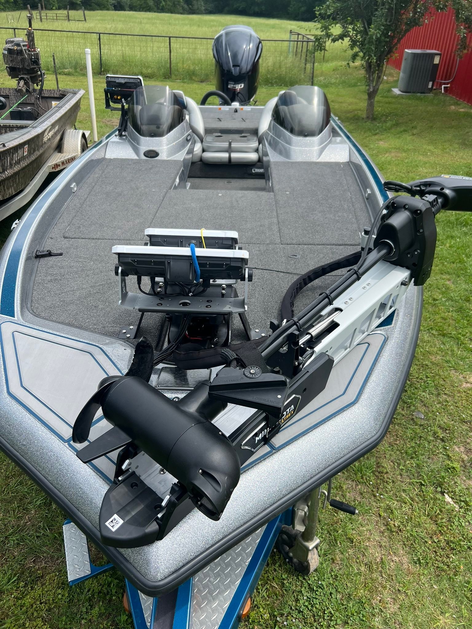 Golden’s Boat Carpeting & More | Tenaha TX