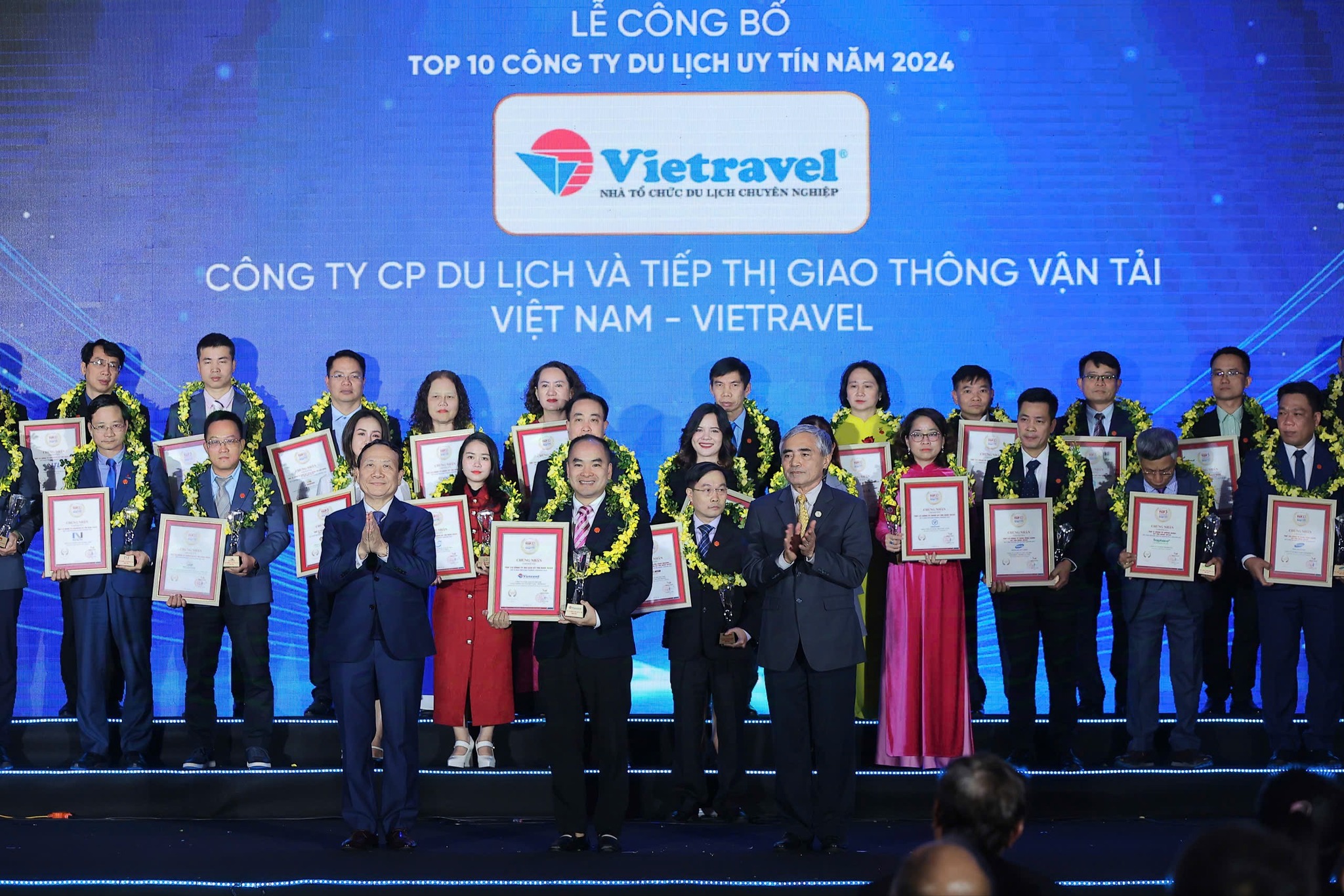 Vietravel MICE - VIETRAVEL VINH DỰ DẪN ĐẦU TOP 10 CÔNG...