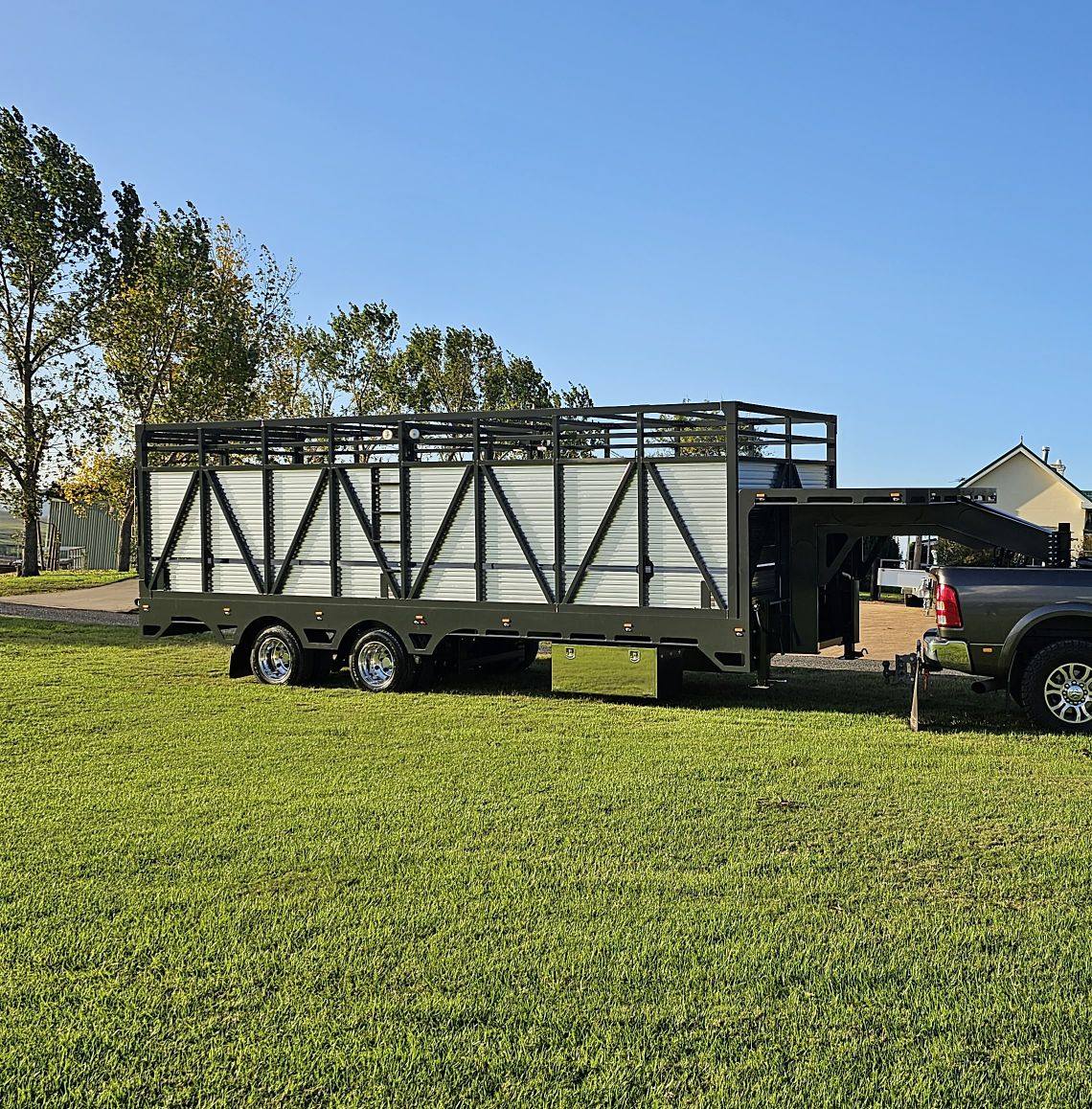 Watch as Joel takes you through this massive plant trailer, with a deck ...