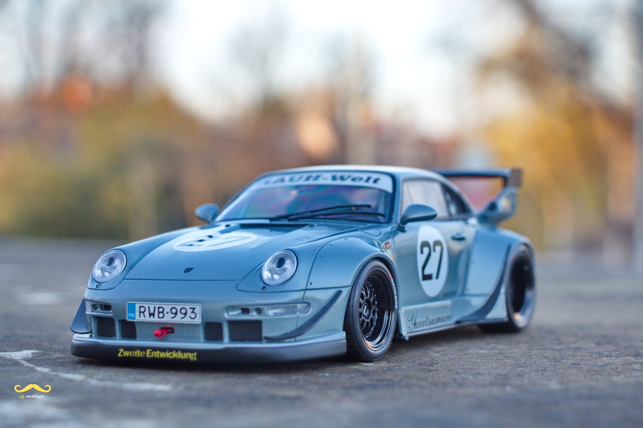 417. Porsche 911 (993) RWB Yuiitsumuni Silver 2024 - GT Spirit / 1