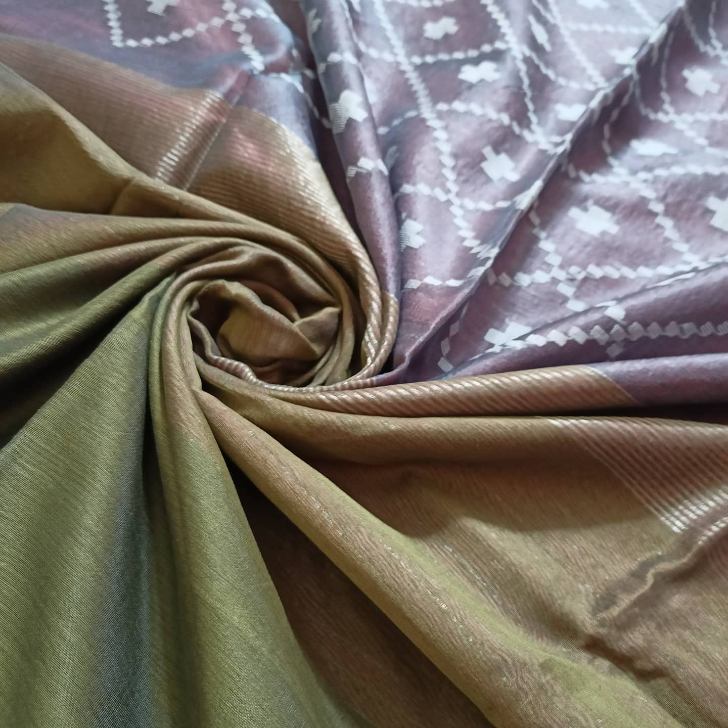 This pujo, wear jamdaanis that are... - Fashnet Calcutta | Facebook